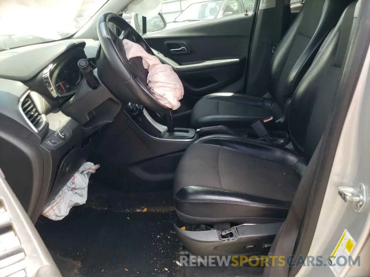 7 Photograph of a damaged car KL7CJLSM0MB367872 CHEVROLET TRAX 2021