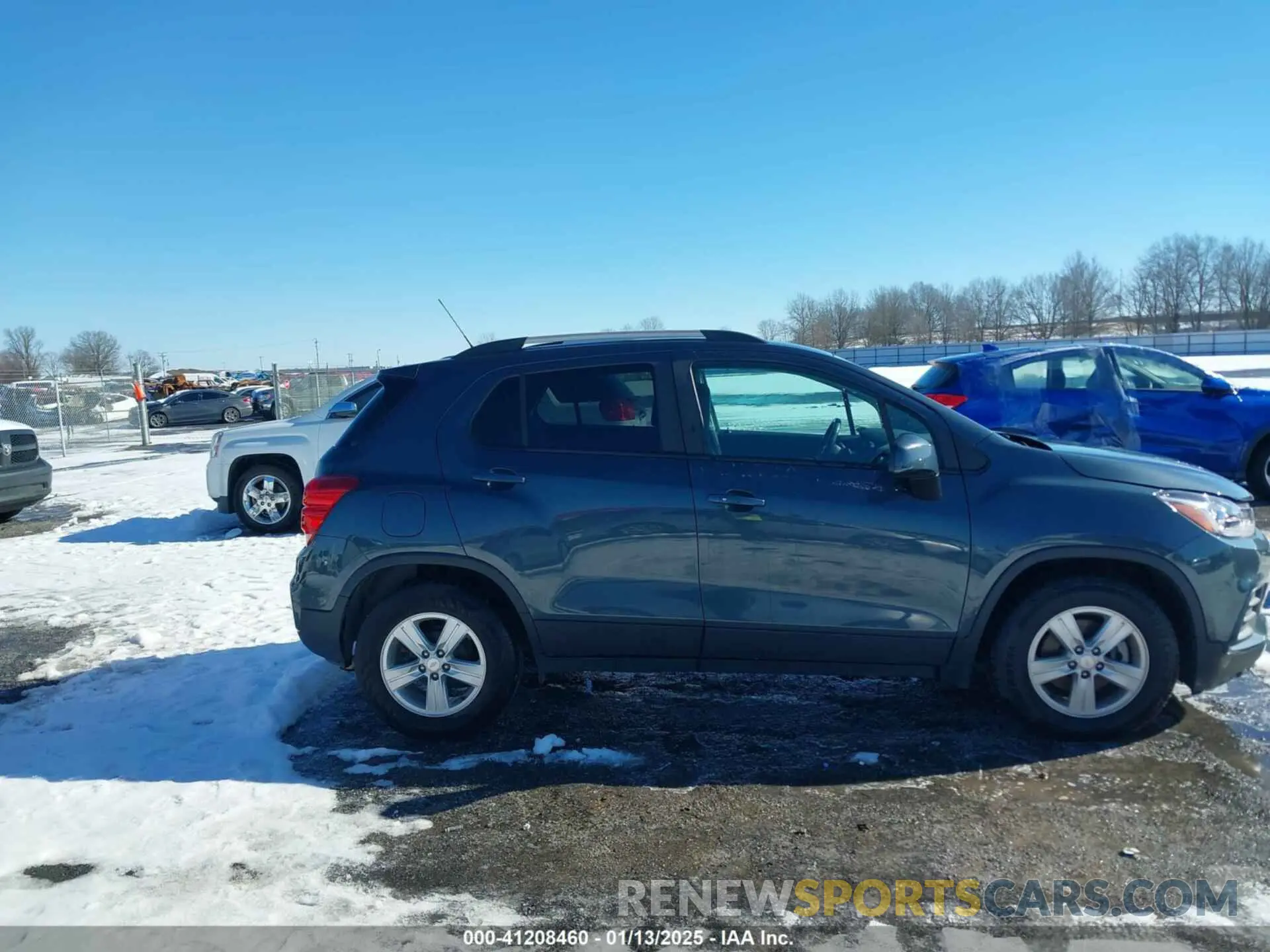 13 Photograph of a damaged car KL7CJLSM4MB374517 CHEVROLET TRAX 2021
