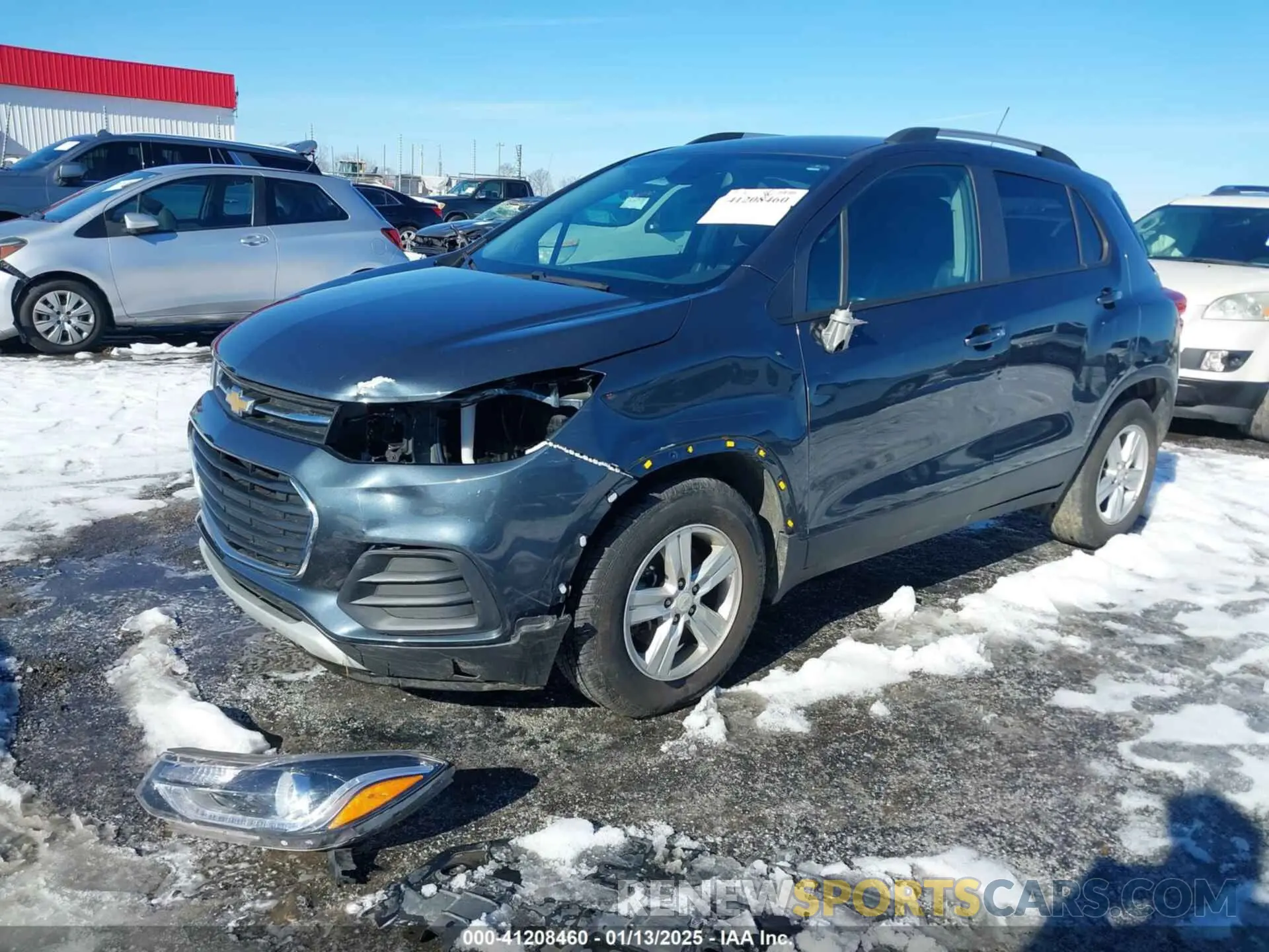 2 Photograph of a damaged car KL7CJLSM4MB374517 CHEVROLET TRAX 2021