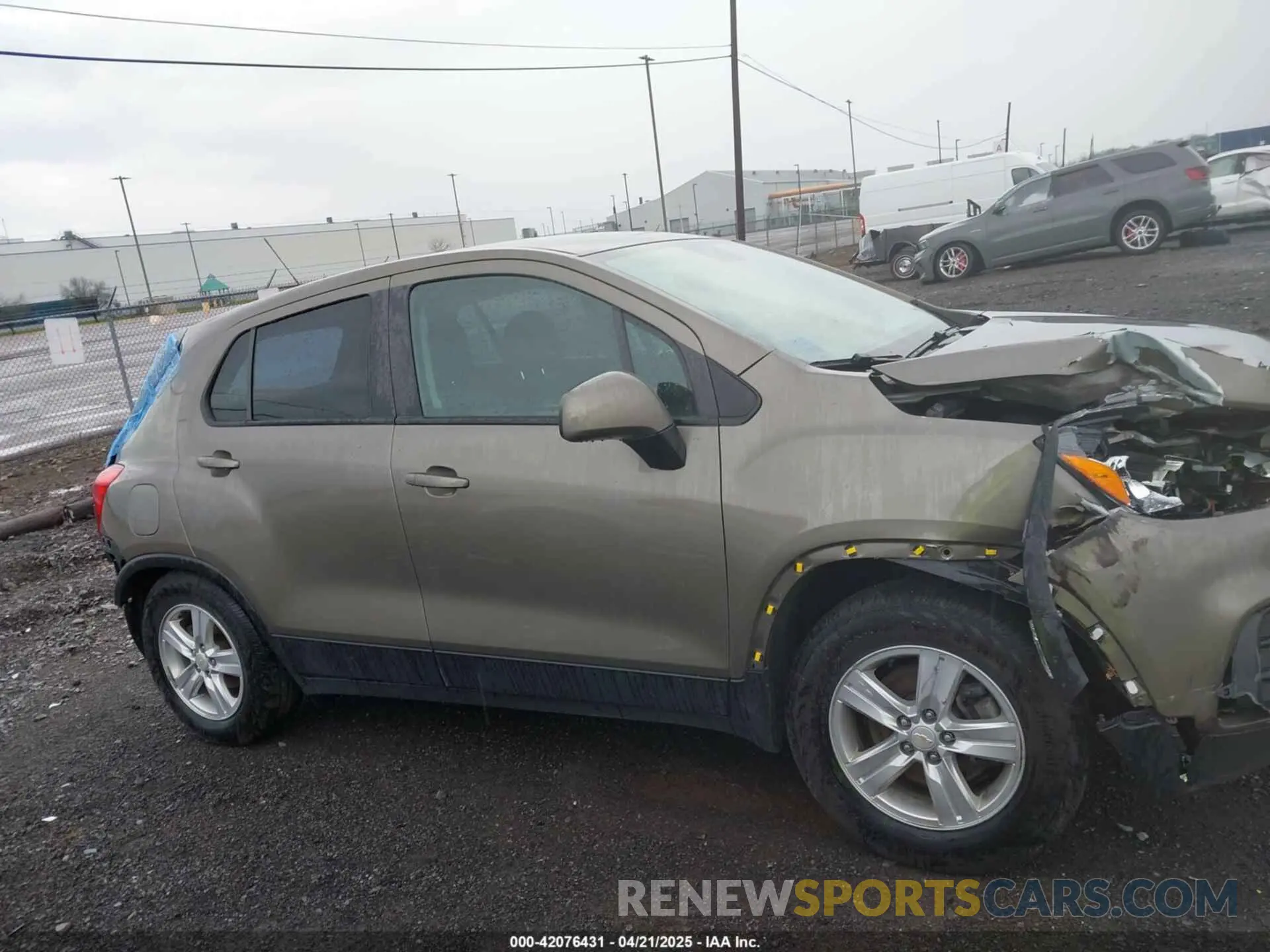 13 Photograph of a damaged car KL7CJNSB0MB324627 CHEVROLET TRAX 2021