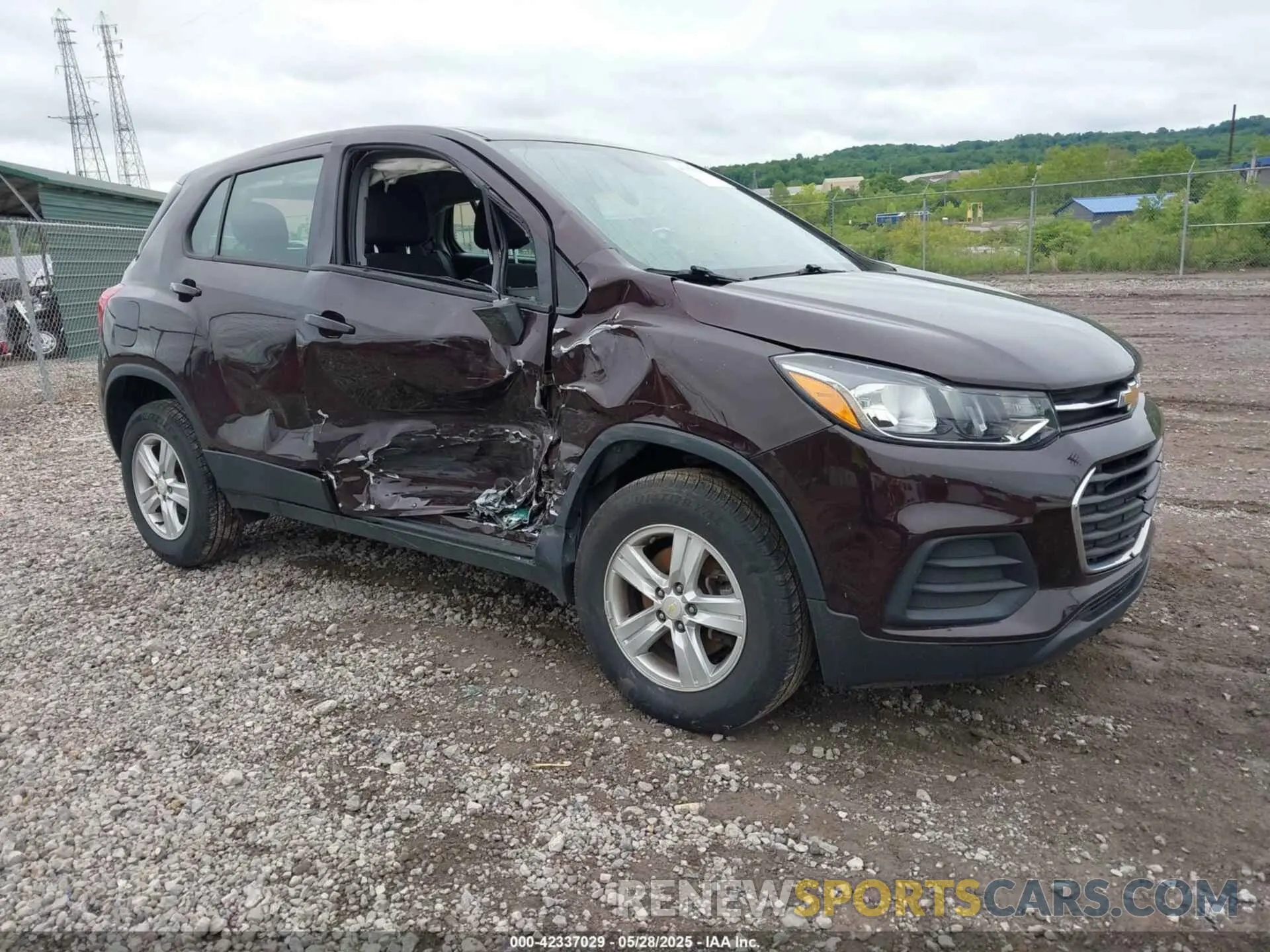 1 Photograph of a damaged car KL7CJNSB2MB360206 CHEVROLET TRAX 2021
