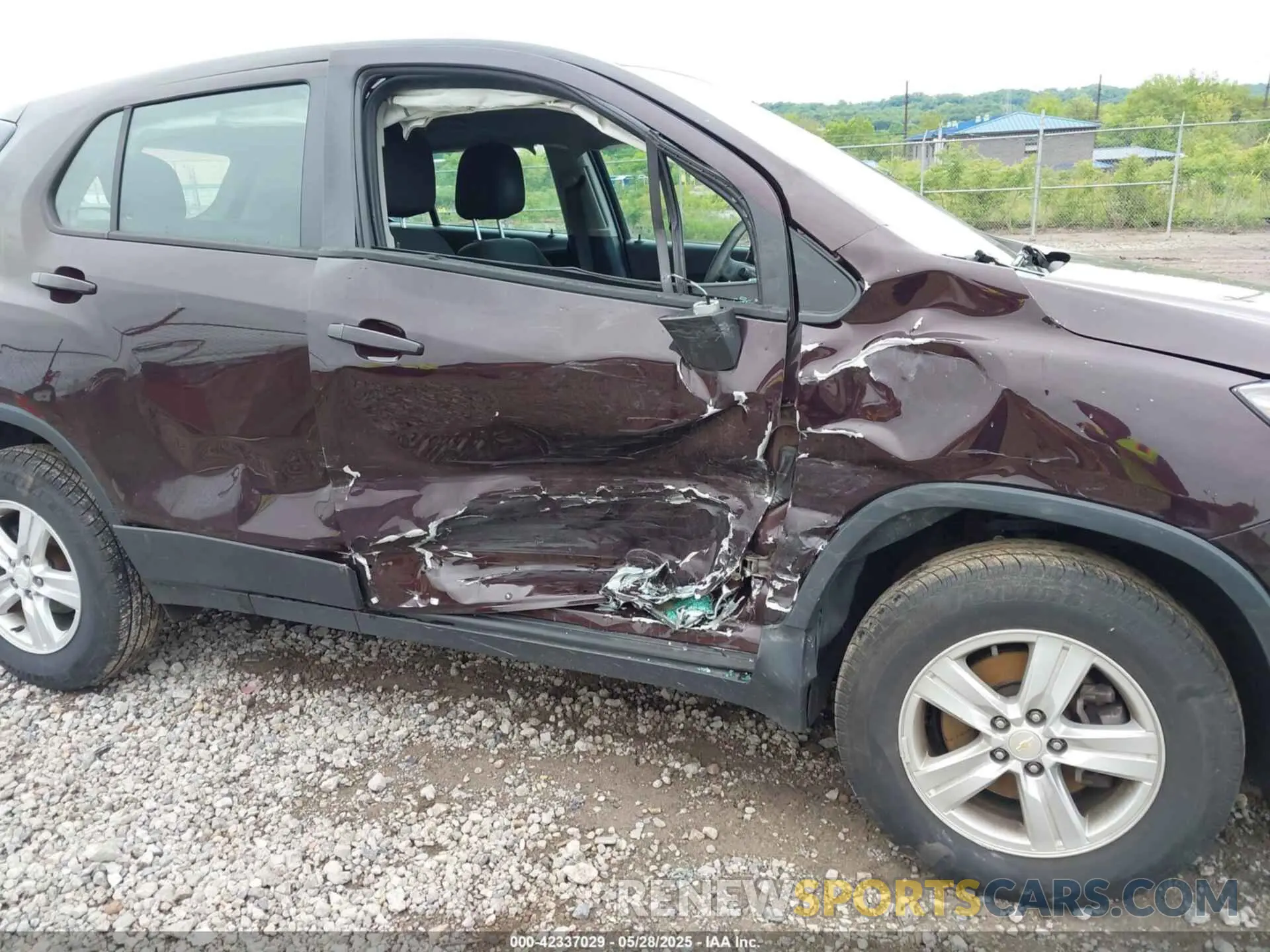 6 Photograph of a damaged car KL7CJNSB2MB360206 CHEVROLET TRAX 2021