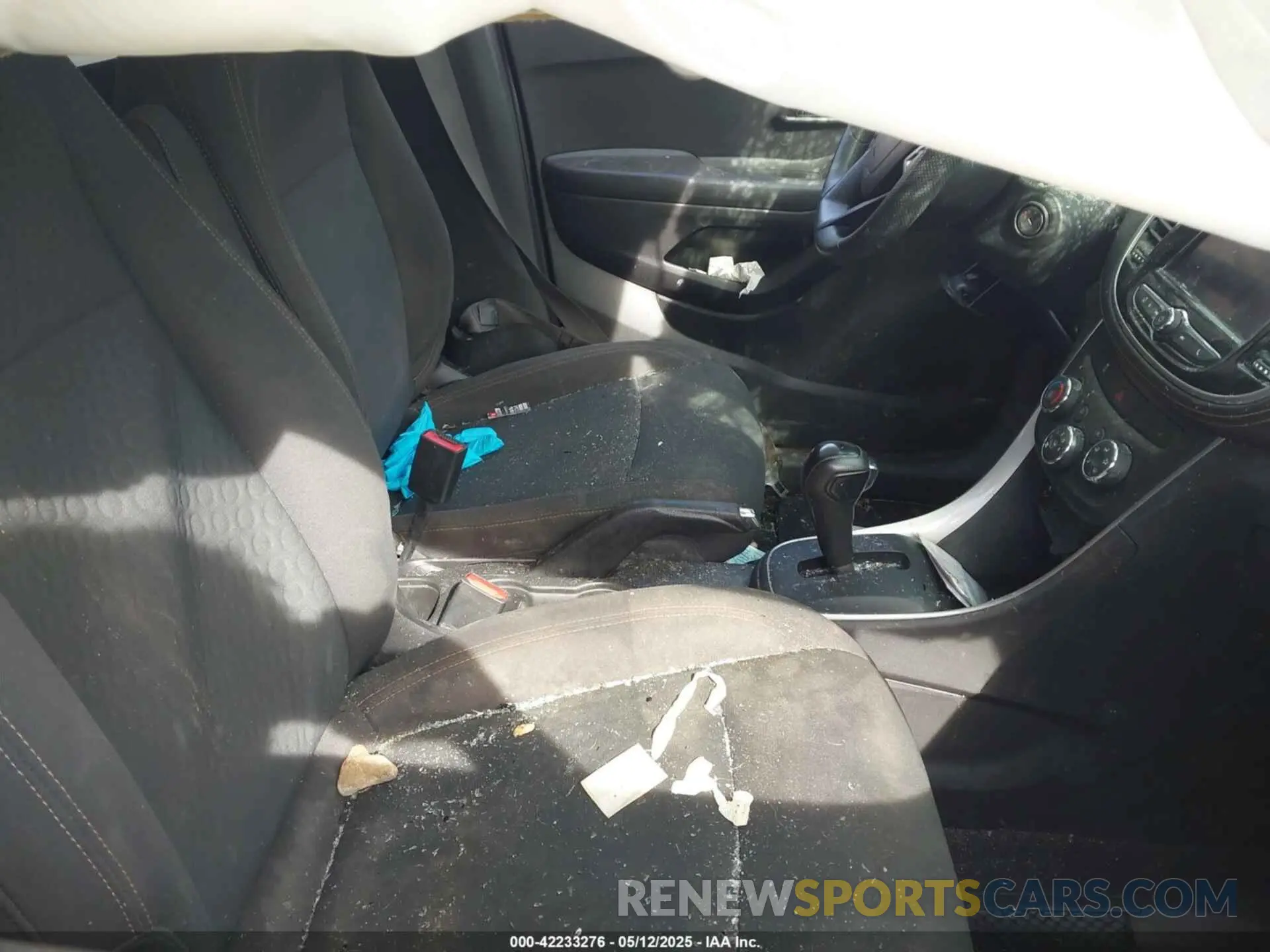 5 Photograph of a damaged car KL7CJNSB5MB339270 CHEVROLET TRAX 2021