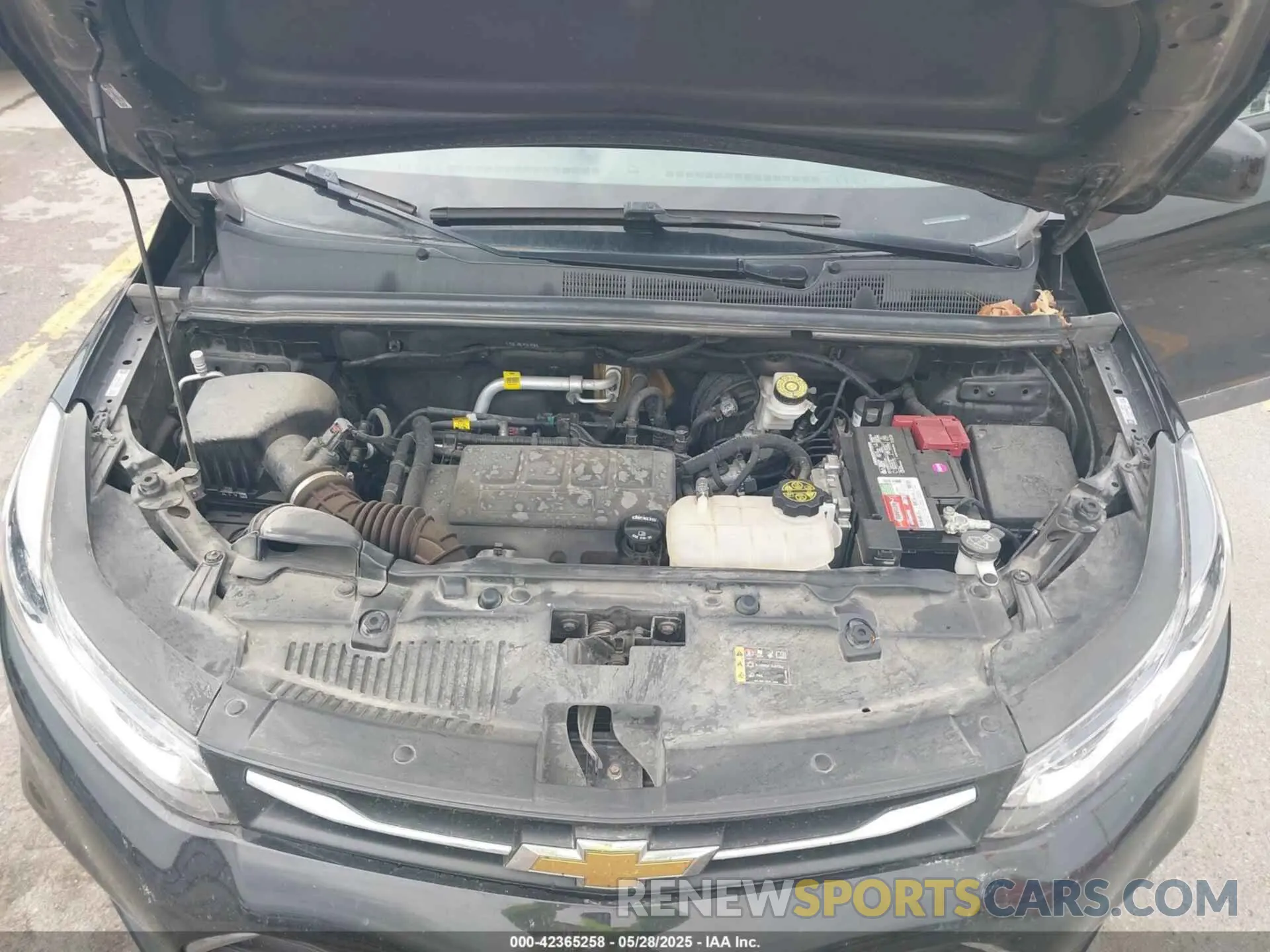 10 Photograph of a damaged car KL7CJNSBXMB302442 CHEVROLET TRAX 2021