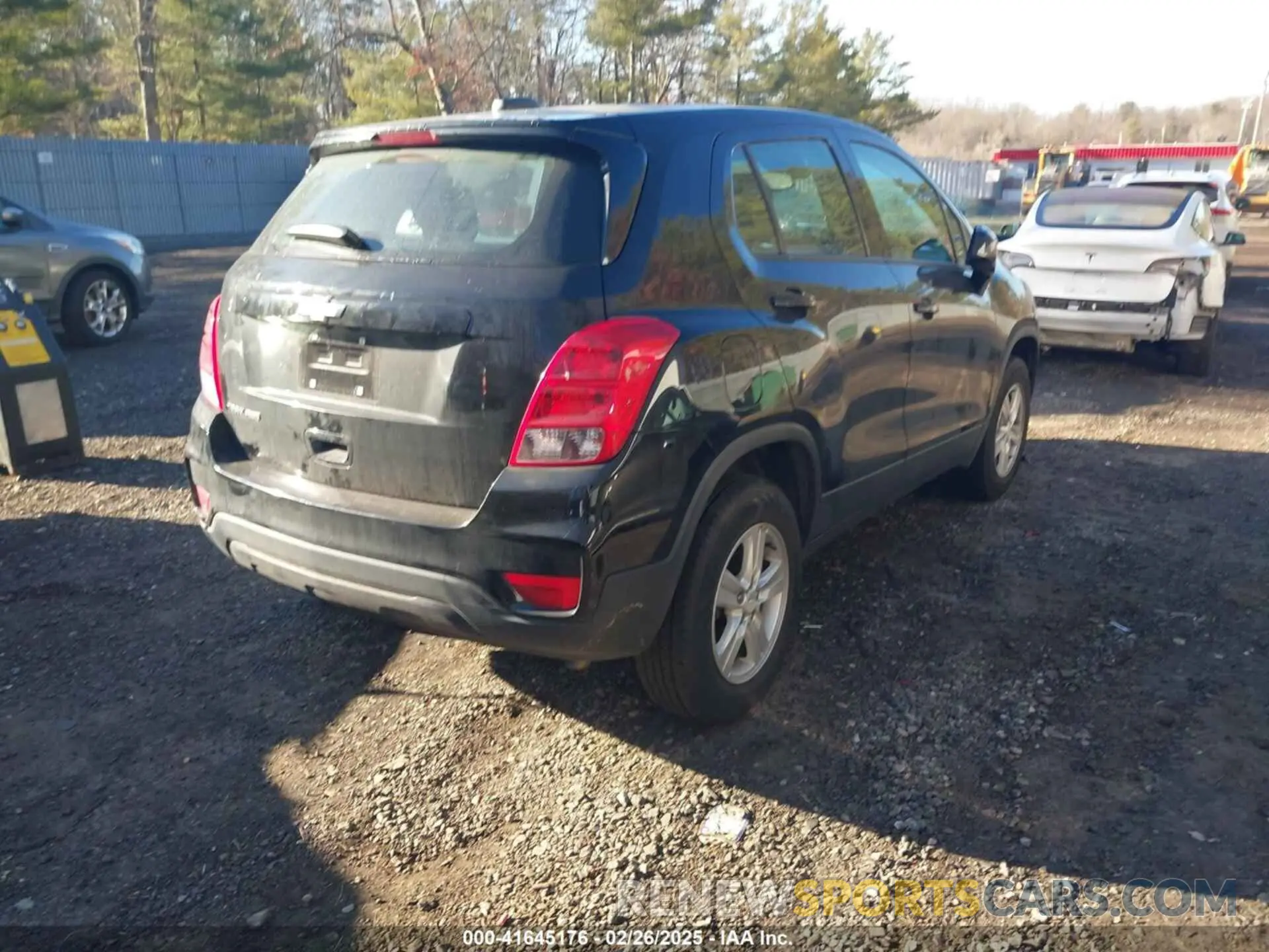 4 Photograph of a damaged car KL7CJNSM0MB377281 CHEVROLET TRAX 2021