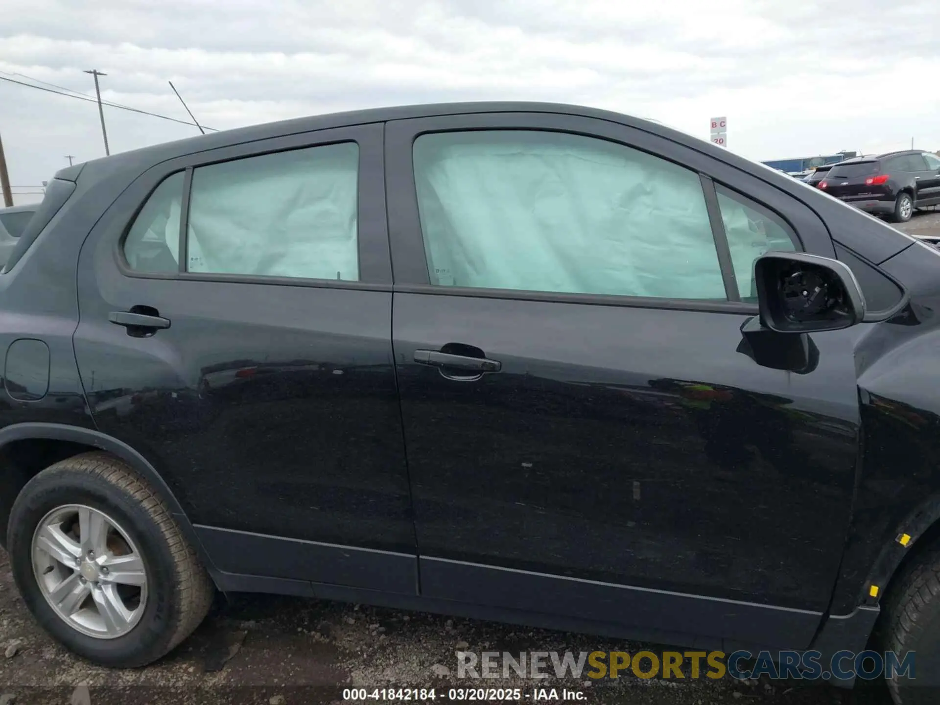 13 Photograph of a damaged car KL7CJNSM1MB361915 CHEVROLET TRAX 2021