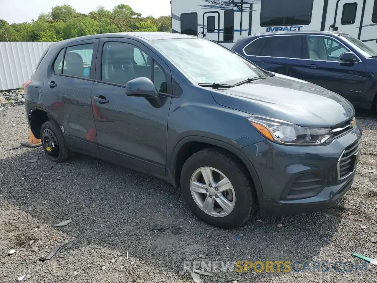 4 Photograph of a damaged car KL7CJNSM1MB376544 CHEVROLET TRAX 2021