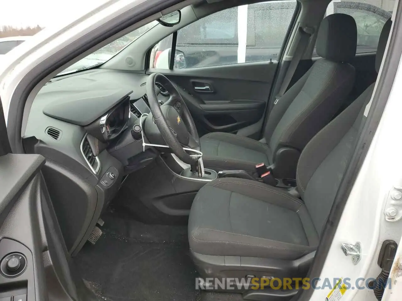 7 Photograph of a damaged car KL7CJNSM3MB362306 CHEVROLET TRAX 2021