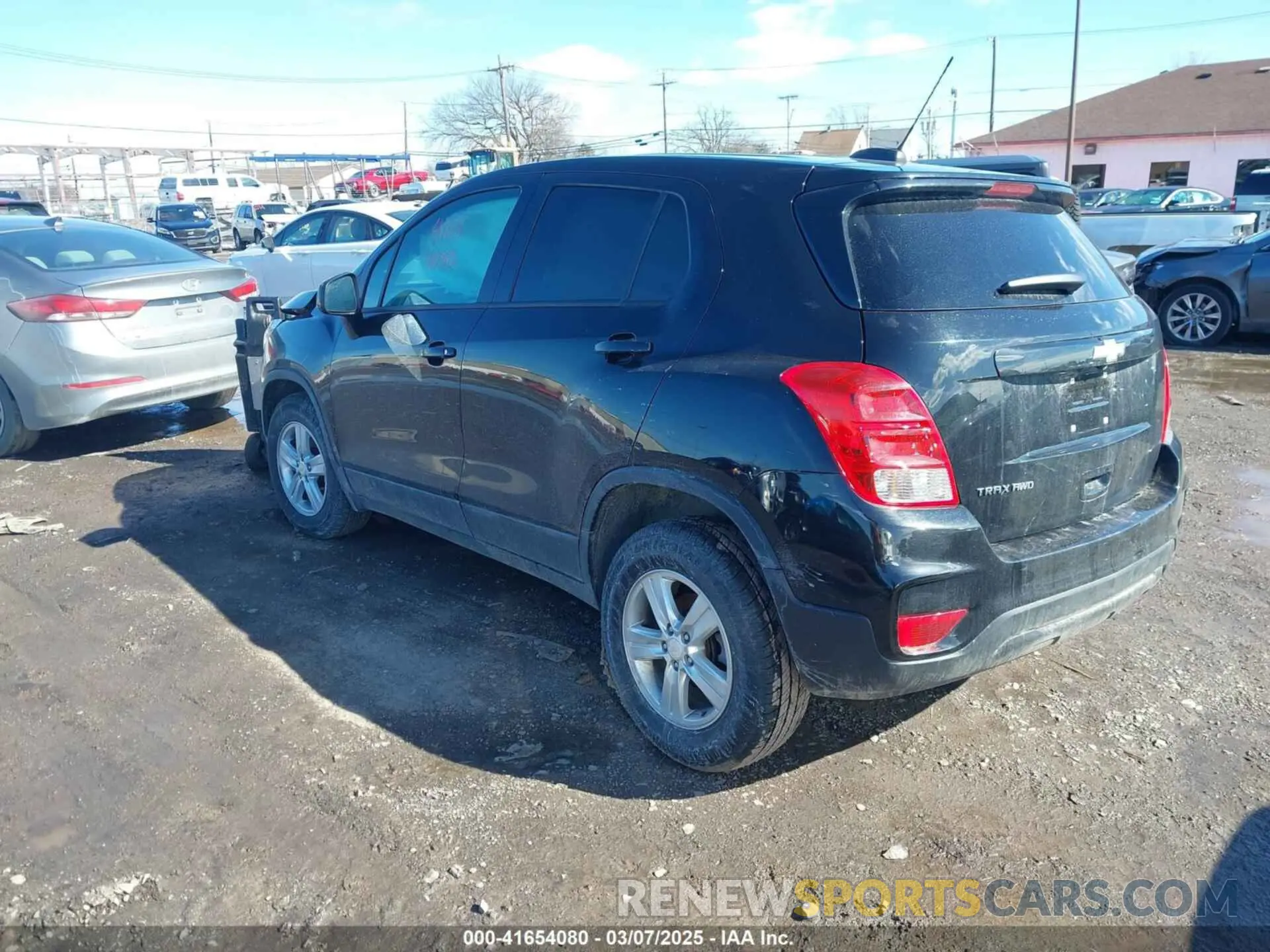 3 Photograph of a damaged car KL7CJNSM8MB368389 CHEVROLET TRAX 2021