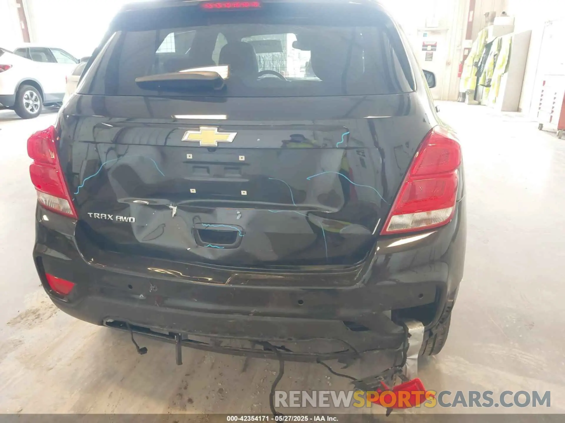 12 Photograph of a damaged car KL7CJPSB0MB346011 CHEVROLET TRAX 2021