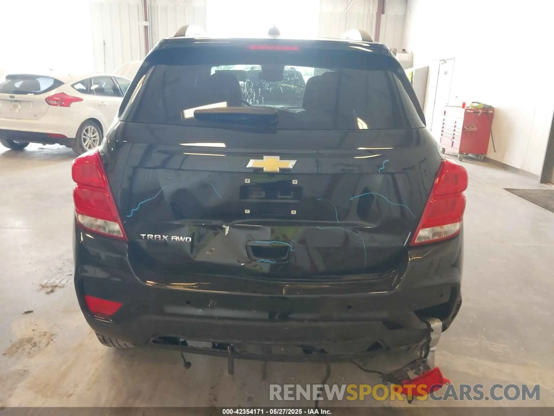 17 Photograph of a damaged car KL7CJPSB0MB346011 CHEVROLET TRAX 2021