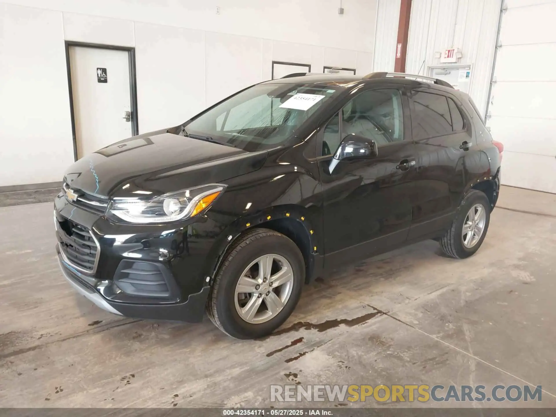 2 Photograph of a damaged car KL7CJPSB0MB346011 CHEVROLET TRAX 2021