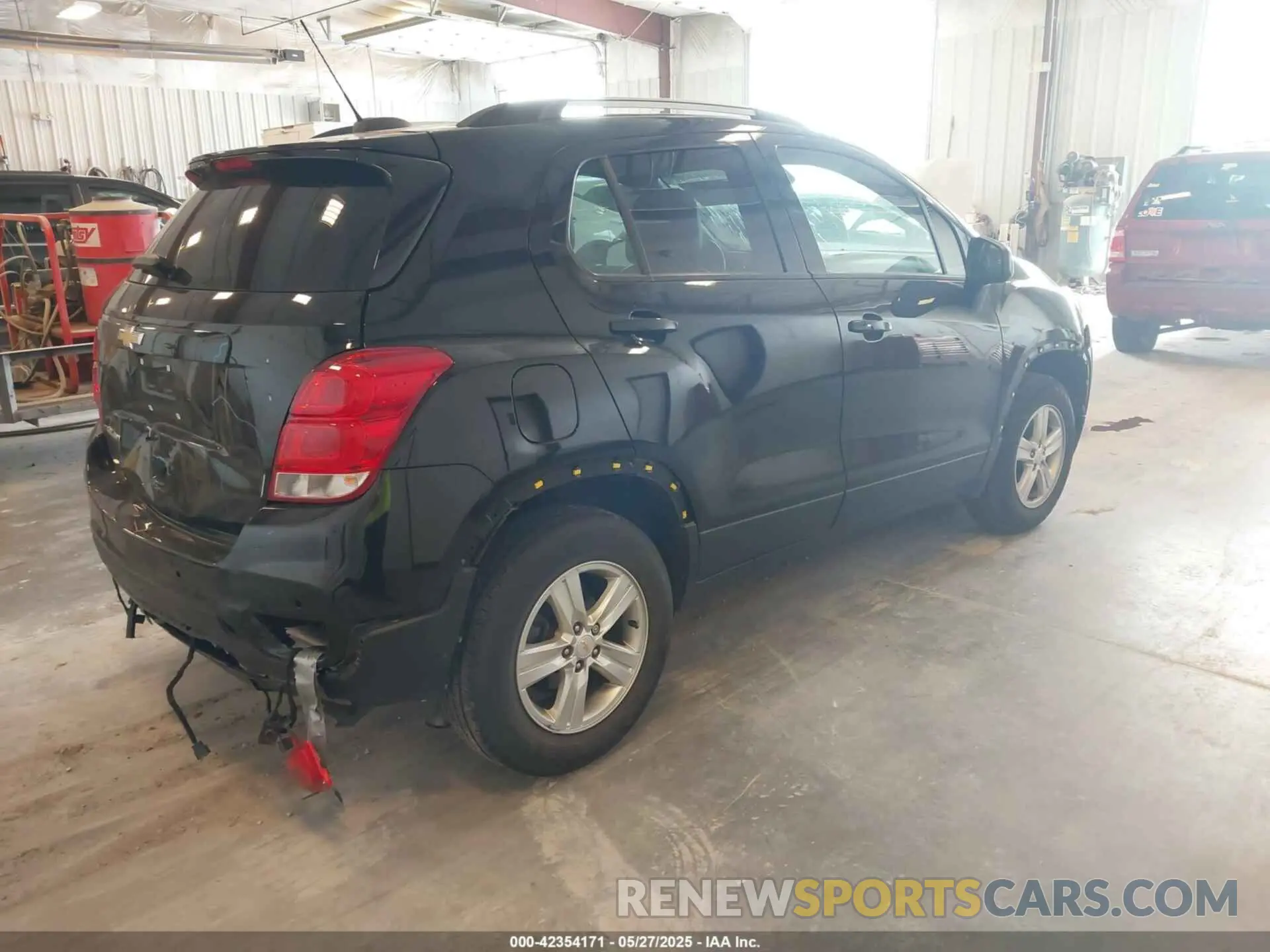 4 Photograph of a damaged car KL7CJPSB0MB346011 CHEVROLET TRAX 2021