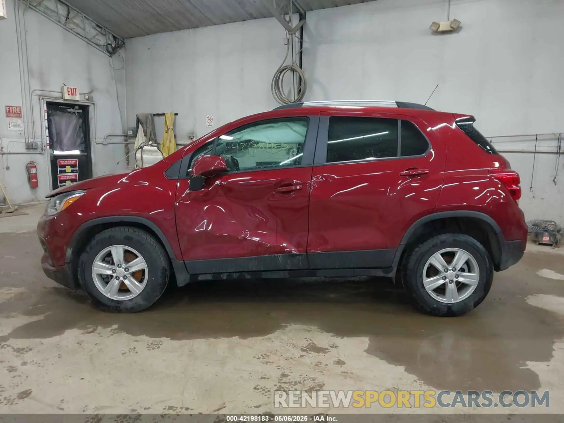 14 Photograph of a damaged car KL7CJPSB2MB320008 CHEVROLET TRAX 2021