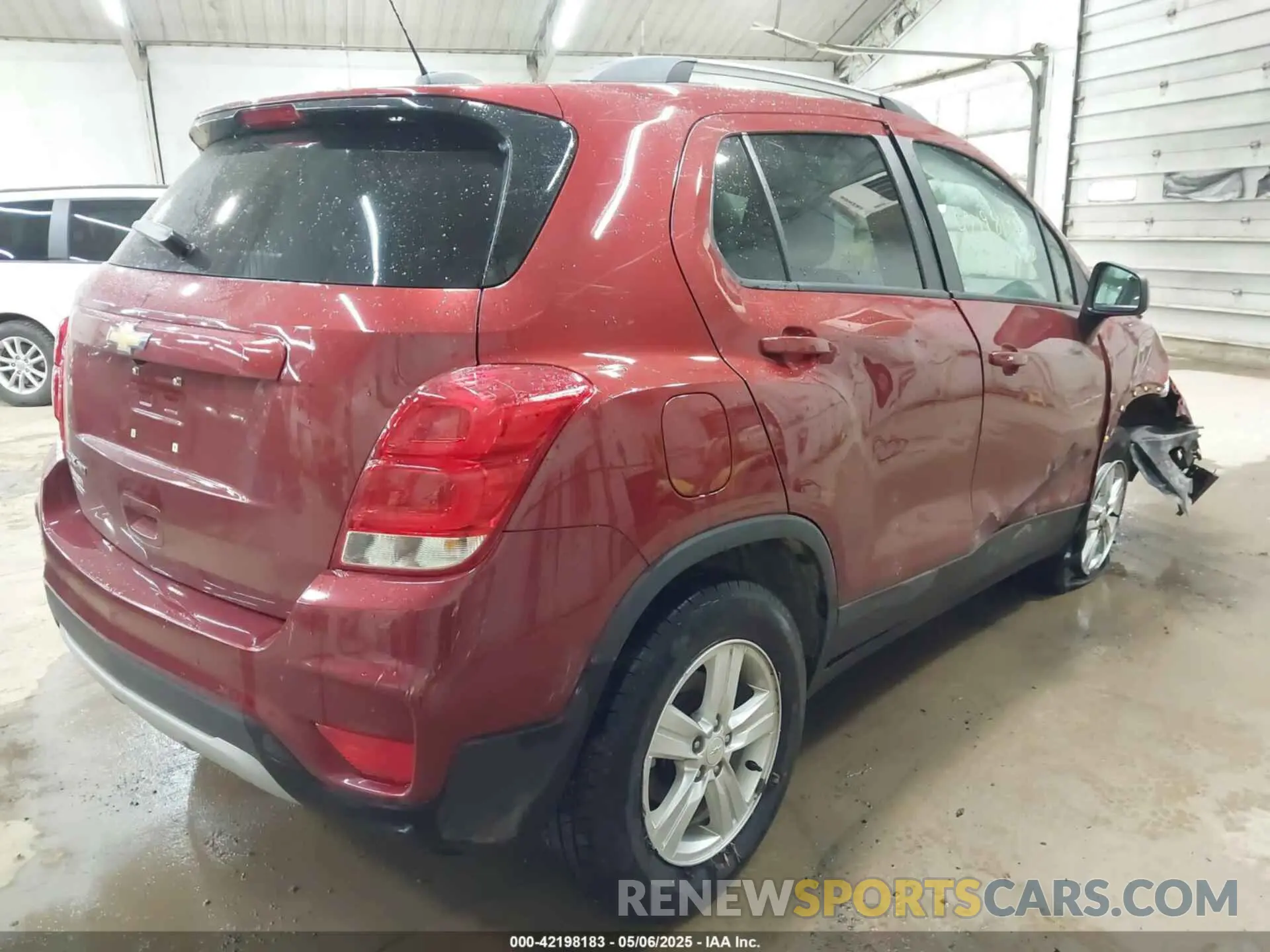 4 Photograph of a damaged car KL7CJPSB2MB320008 CHEVROLET TRAX 2021