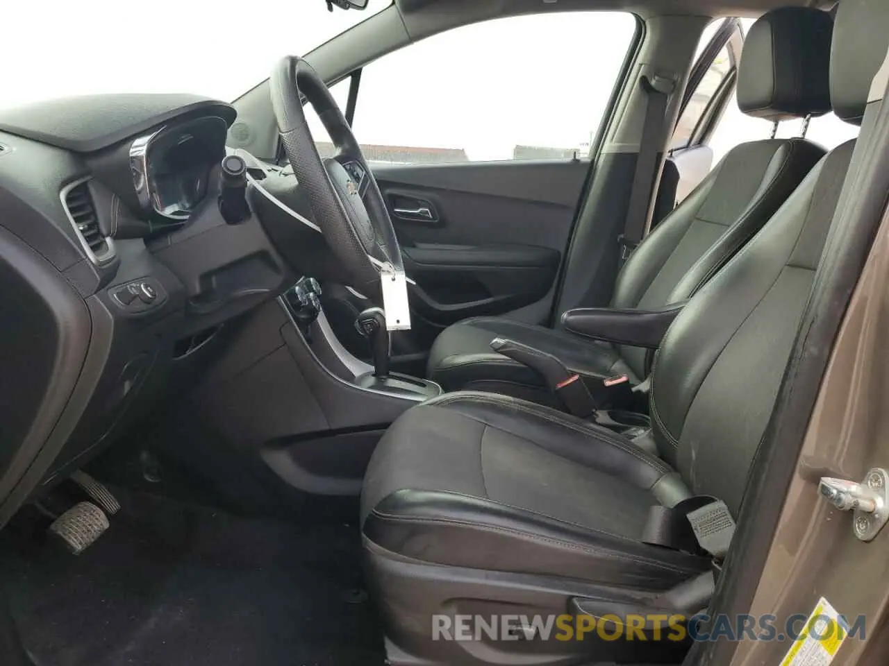 7 Photograph of a damaged car KL7CJPSB2MB323572 CHEVROLET TRAX 2021