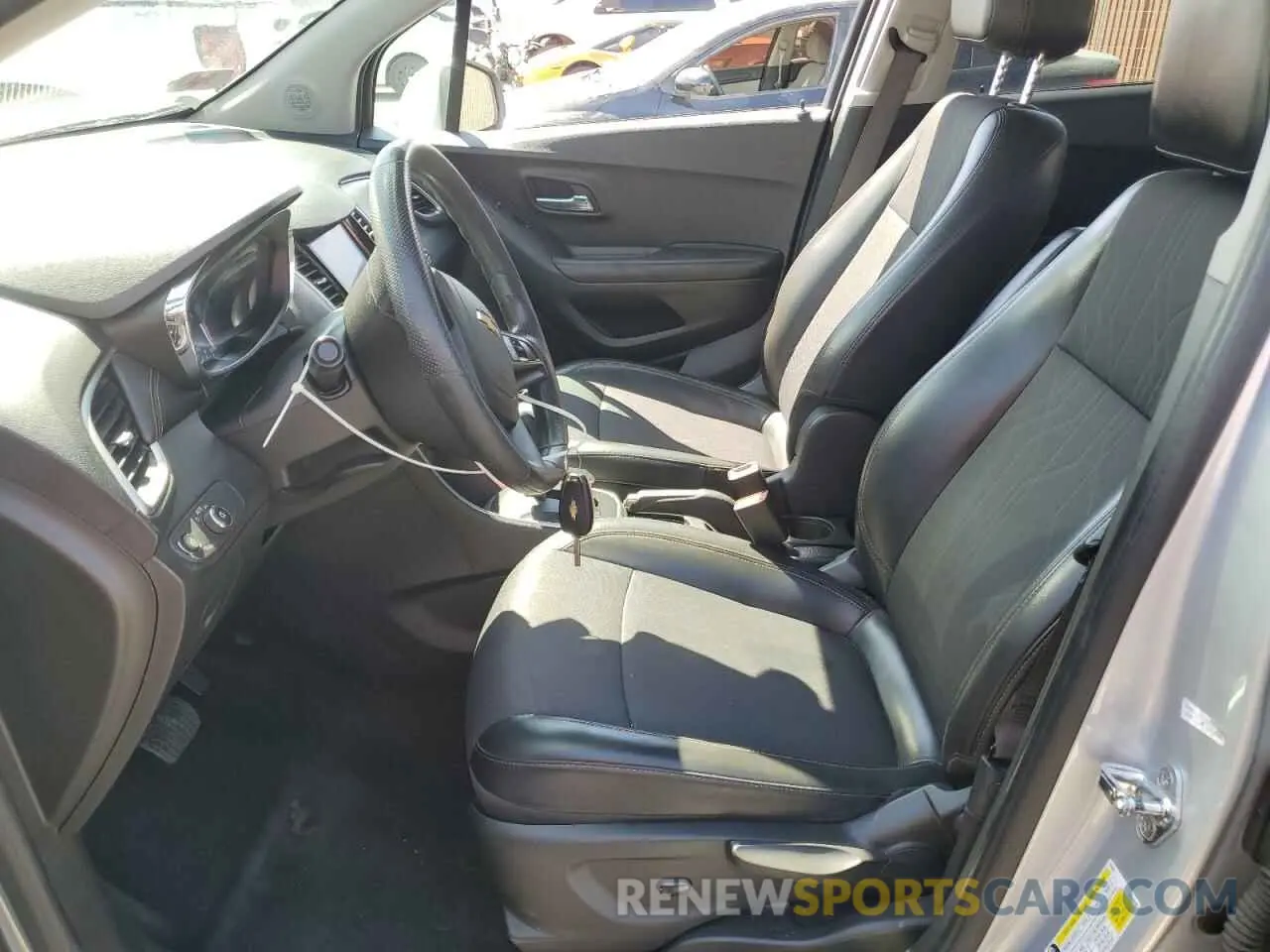 7 Photograph of a damaged car KL7CJPSB2MB330750 CHEVROLET TRAX 2021