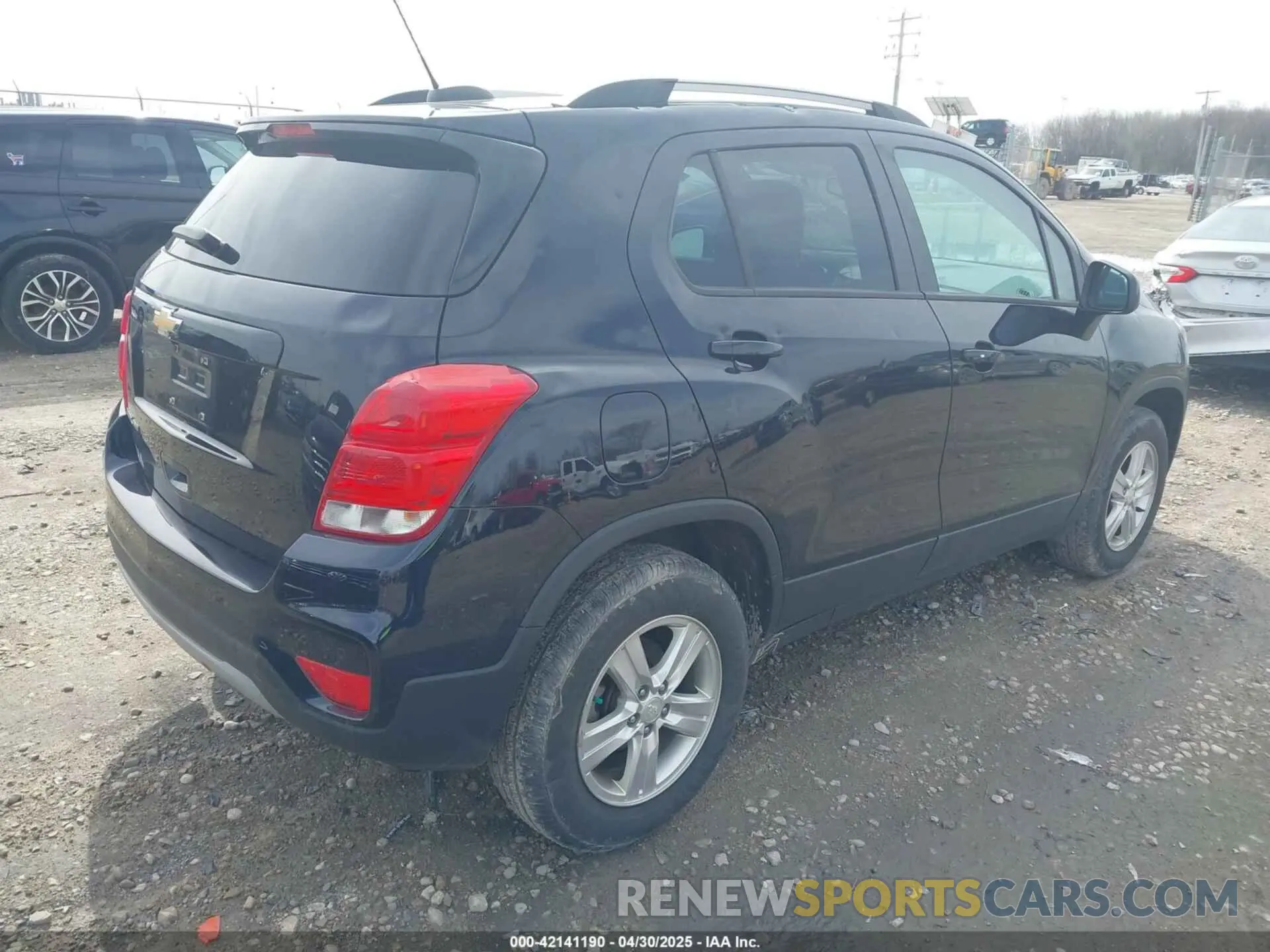 4 Photograph of a damaged car KL7CJPSB2MB360217 CHEVROLET TRAX 2021