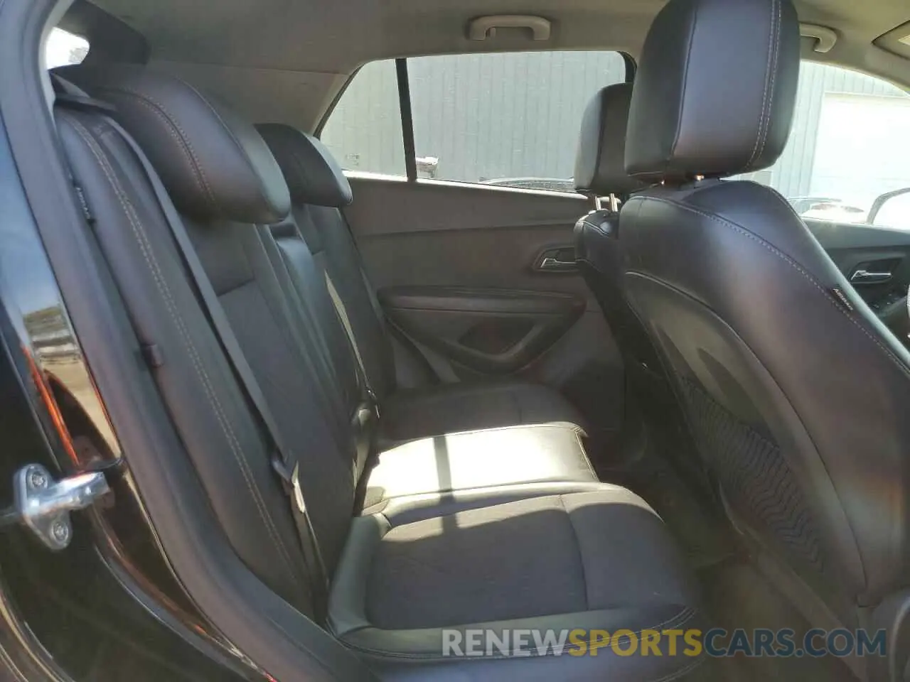 11 Photograph of a damaged car KL7CJPSB3MB321717 CHEVROLET TRAX 2021