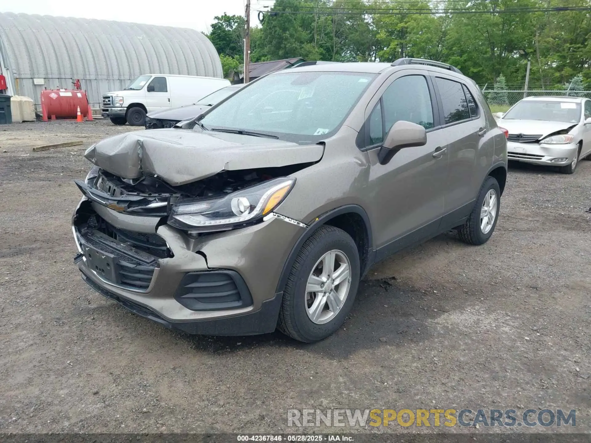 2 Photograph of a damaged car KL7CJPSB6MB358552 CHEVROLET TRAX 2021