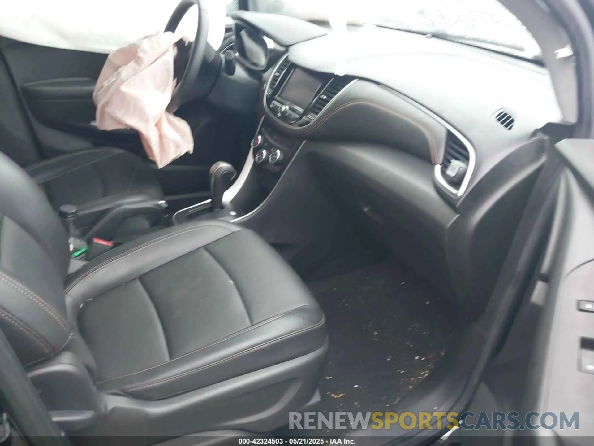 5 Photograph of a damaged car KL7CJPSB7MB334762 CHEVROLET TRAX 2021