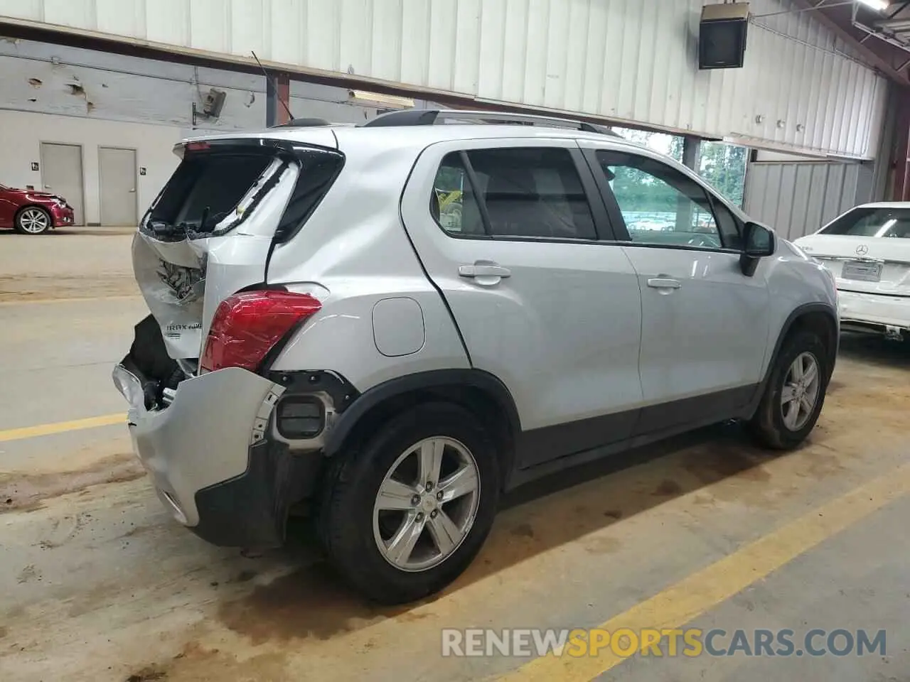 3 Photograph of a damaged car KL7CJPSB8MB331871 CHEVROLET TRAX 2021