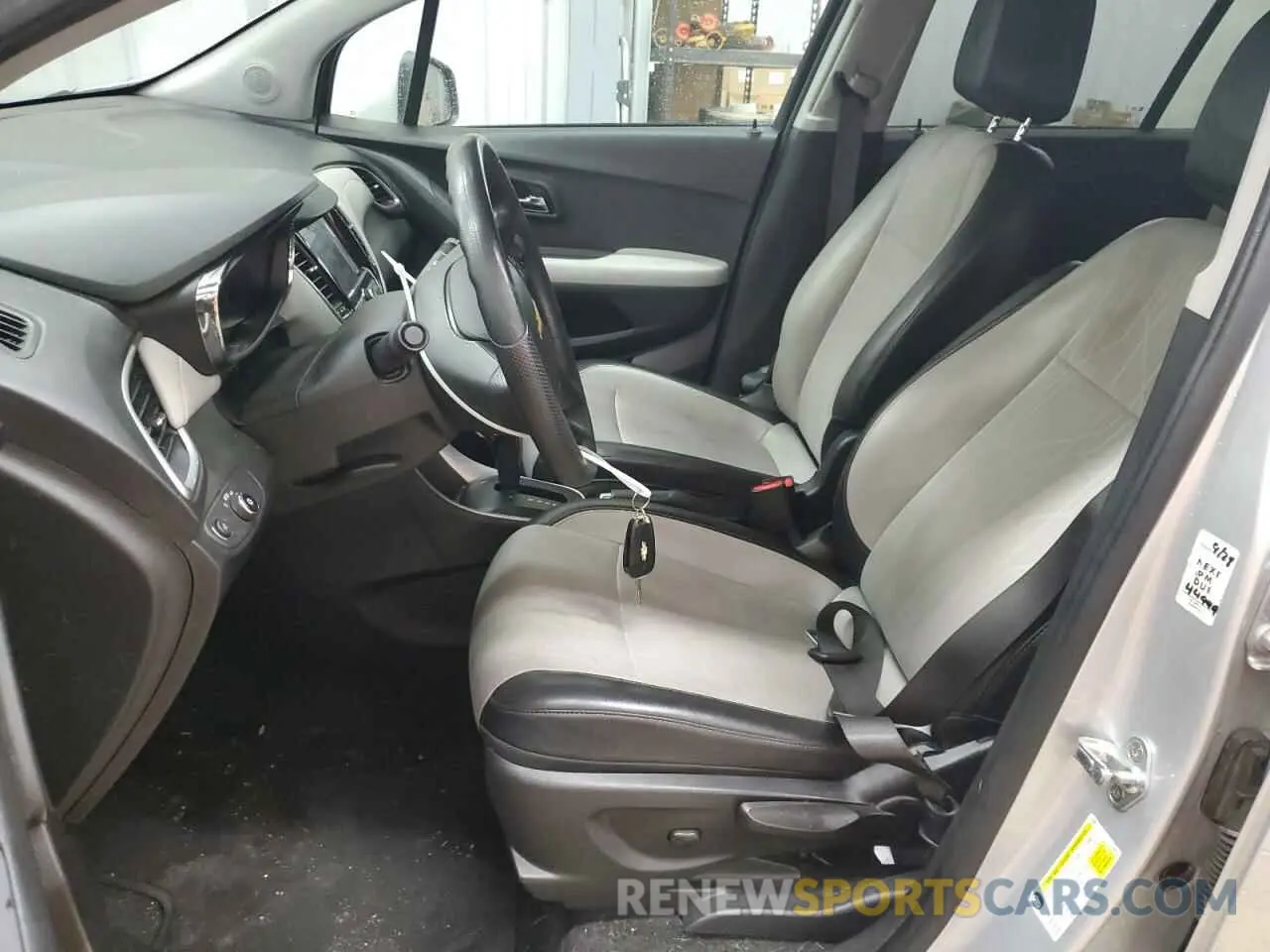 7 Photograph of a damaged car KL7CJPSB8MB331871 CHEVROLET TRAX 2021