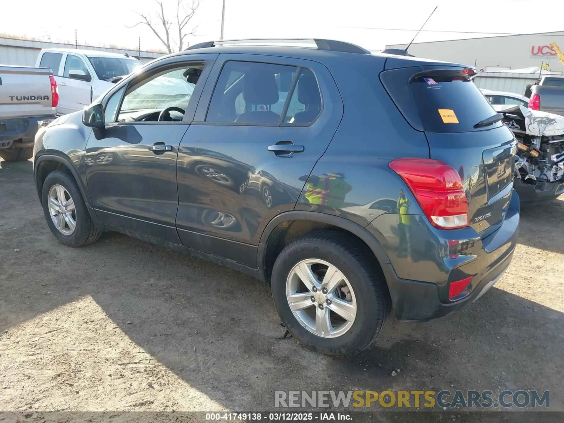 3 Photograph of a damaged car KL7CJPSB9MB324735 CHEVROLET TRAX 2021