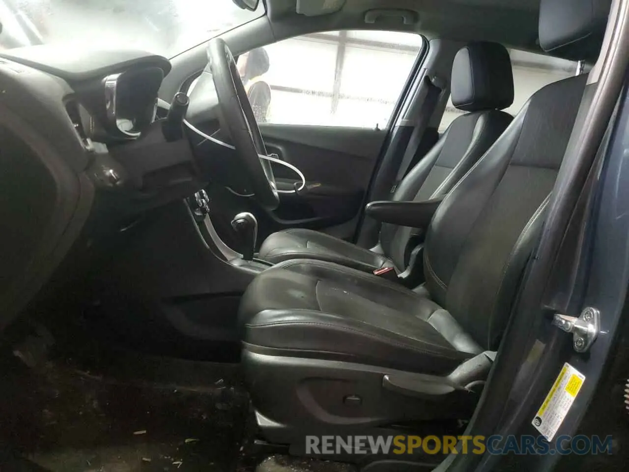7 Photograph of a damaged car KL7CJPSB9MB326792 CHEVROLET TRAX 2021