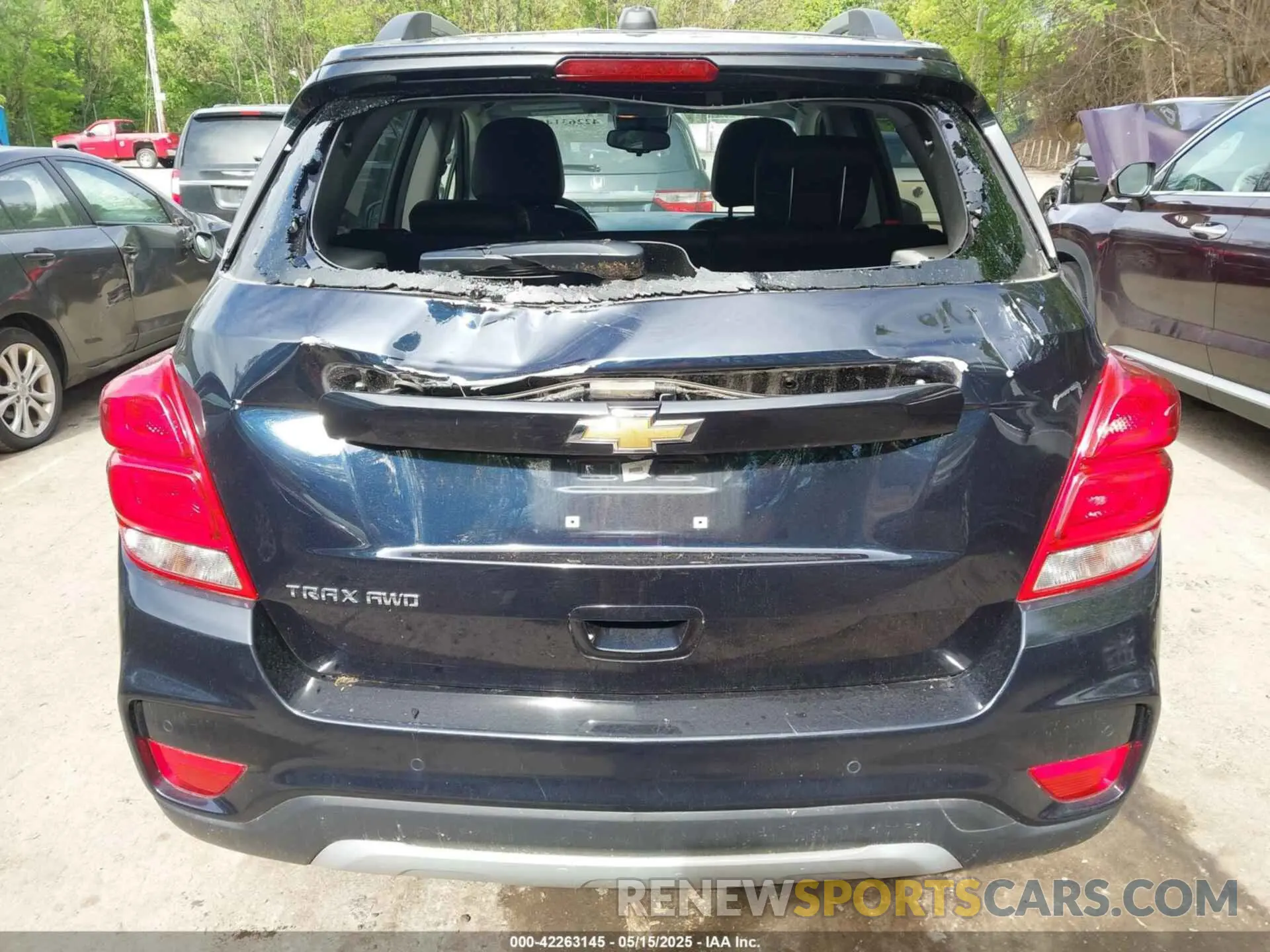 17 Photograph of a damaged car KL7CJPSB9MB328963 CHEVROLET TRAX 2021