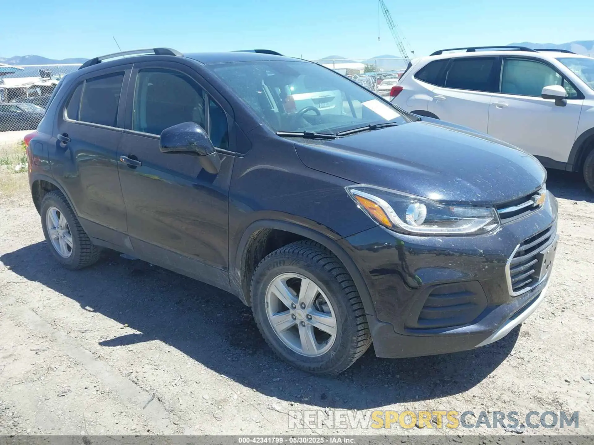 1 Photograph of a damaged car KL7CJPSBXMB320032 CHEVROLET TRAX 2021
