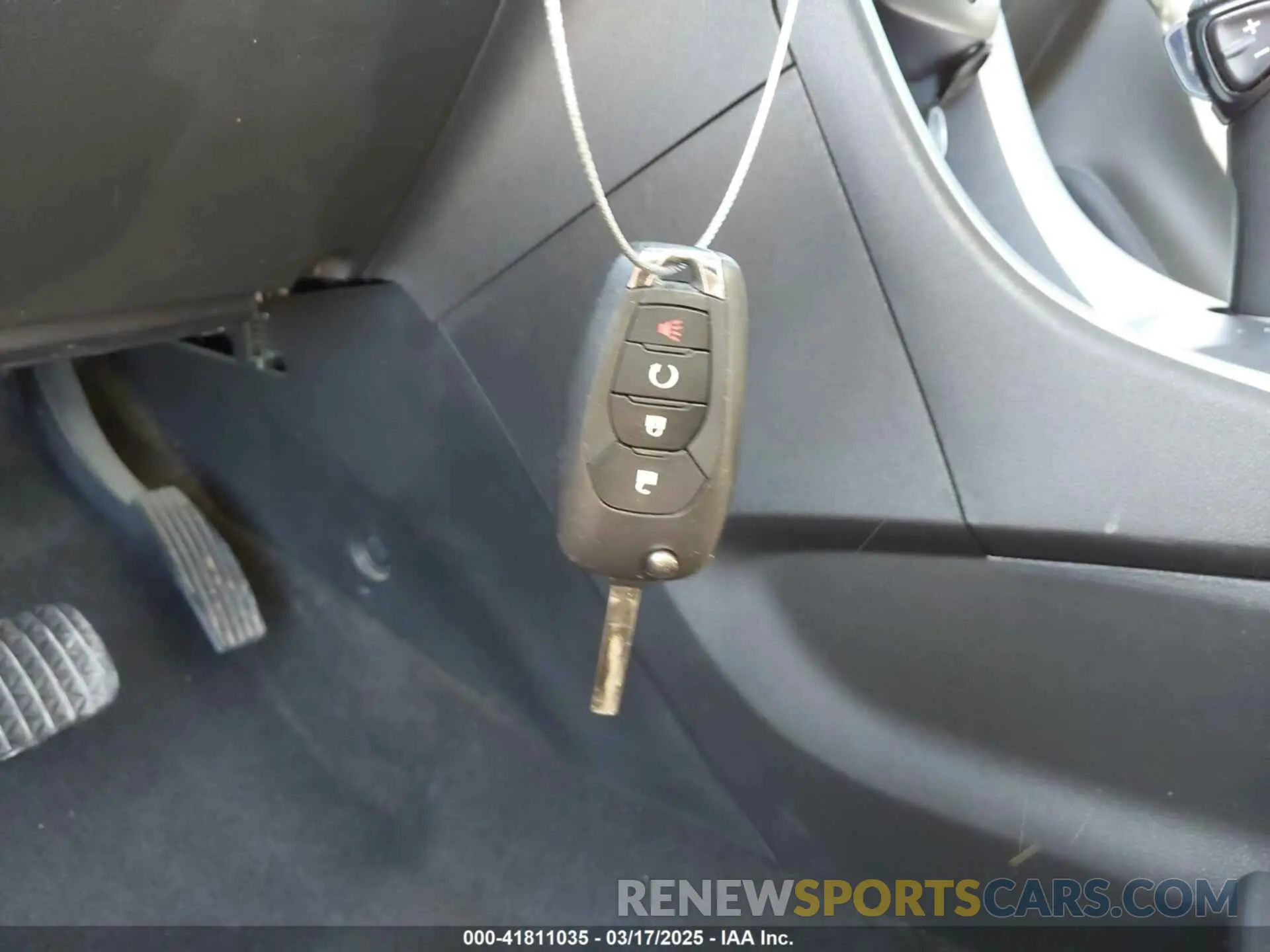 11 Photograph of a damaged car KL7CJPSM0MB363232 CHEVROLET TRAX 2021