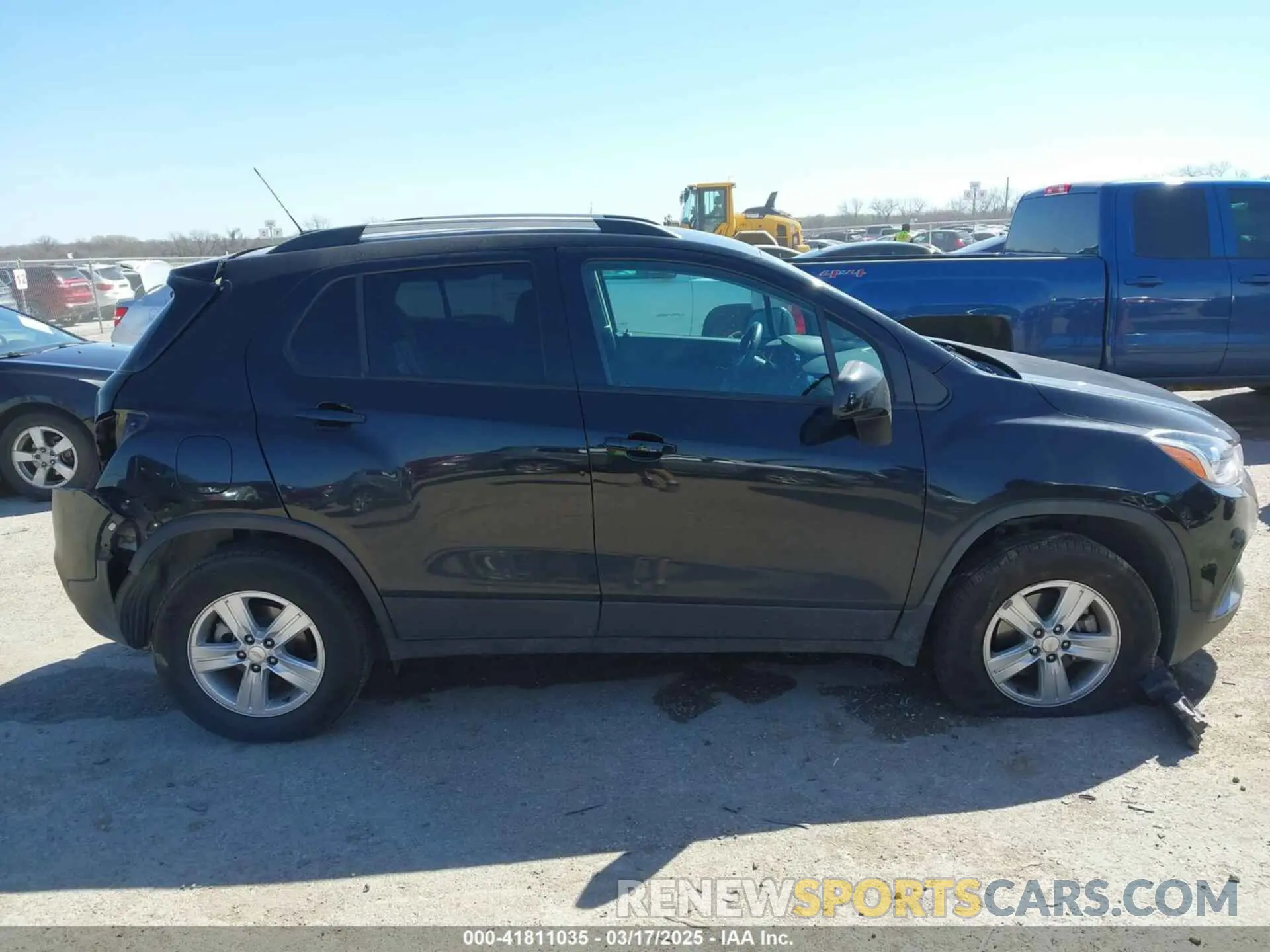 13 Photograph of a damaged car KL7CJPSM0MB363232 CHEVROLET TRAX 2021