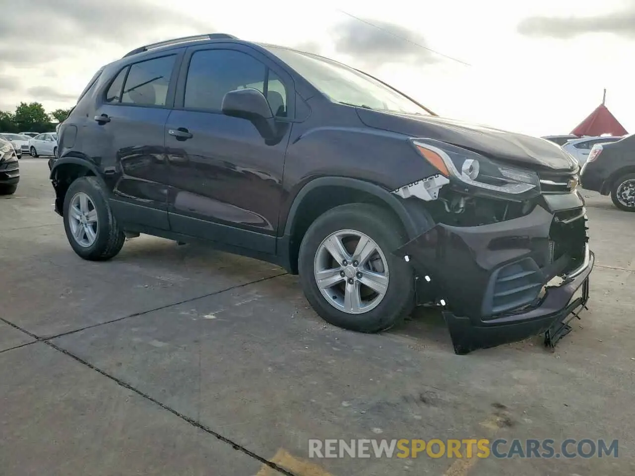 4 Photograph of a damaged car KL7CJPSM1MB365880 CHEVROLET TRAX 2021