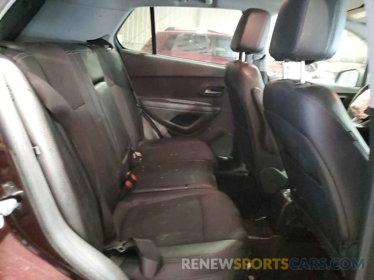11 Photograph of a damaged car KL7CJPSM1MB366849 CHEVROLET TRAX 2021