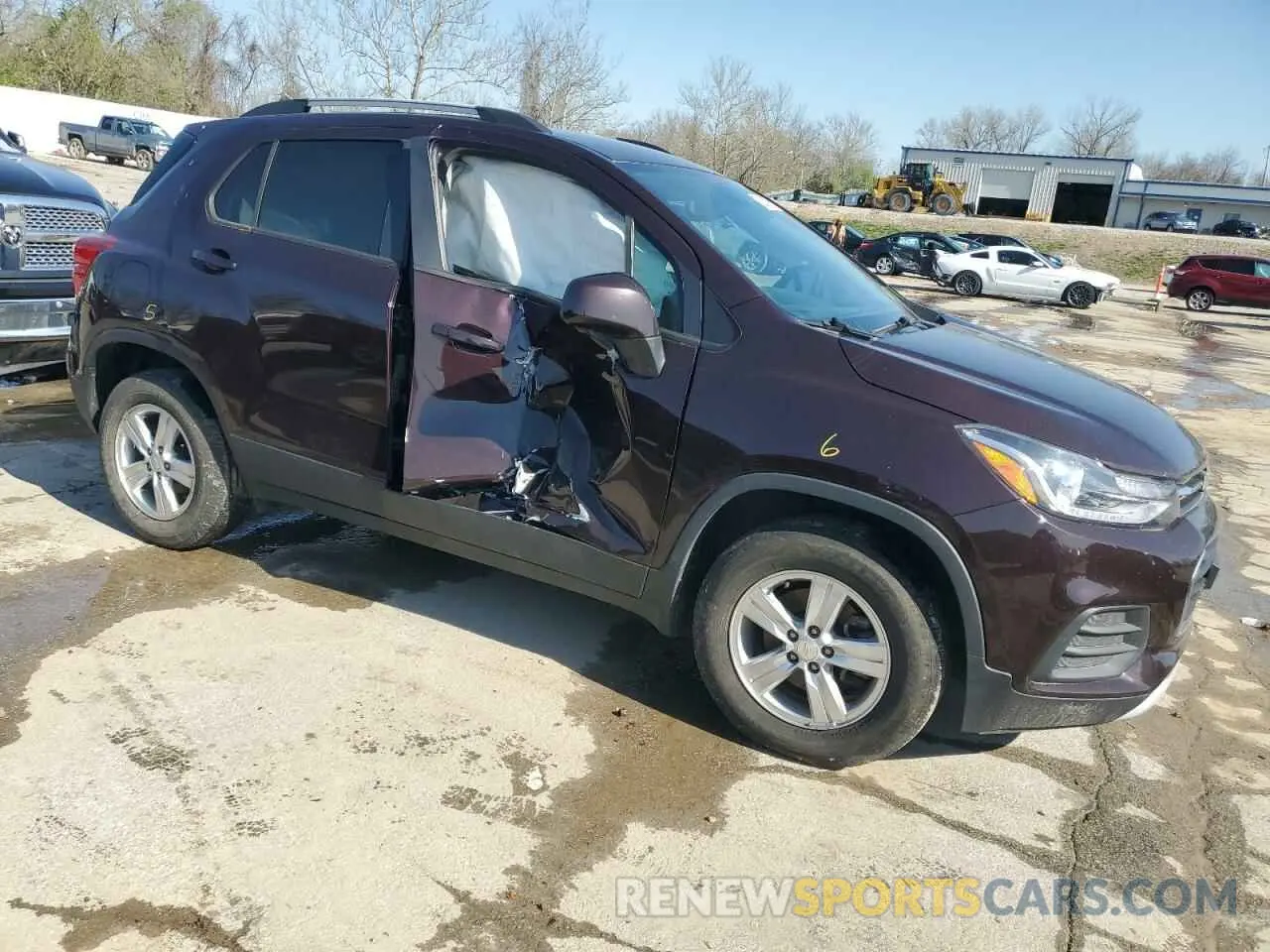 4 Photograph of a damaged car KL7CJPSM3MB375018 CHEVROLET TRAX 2021