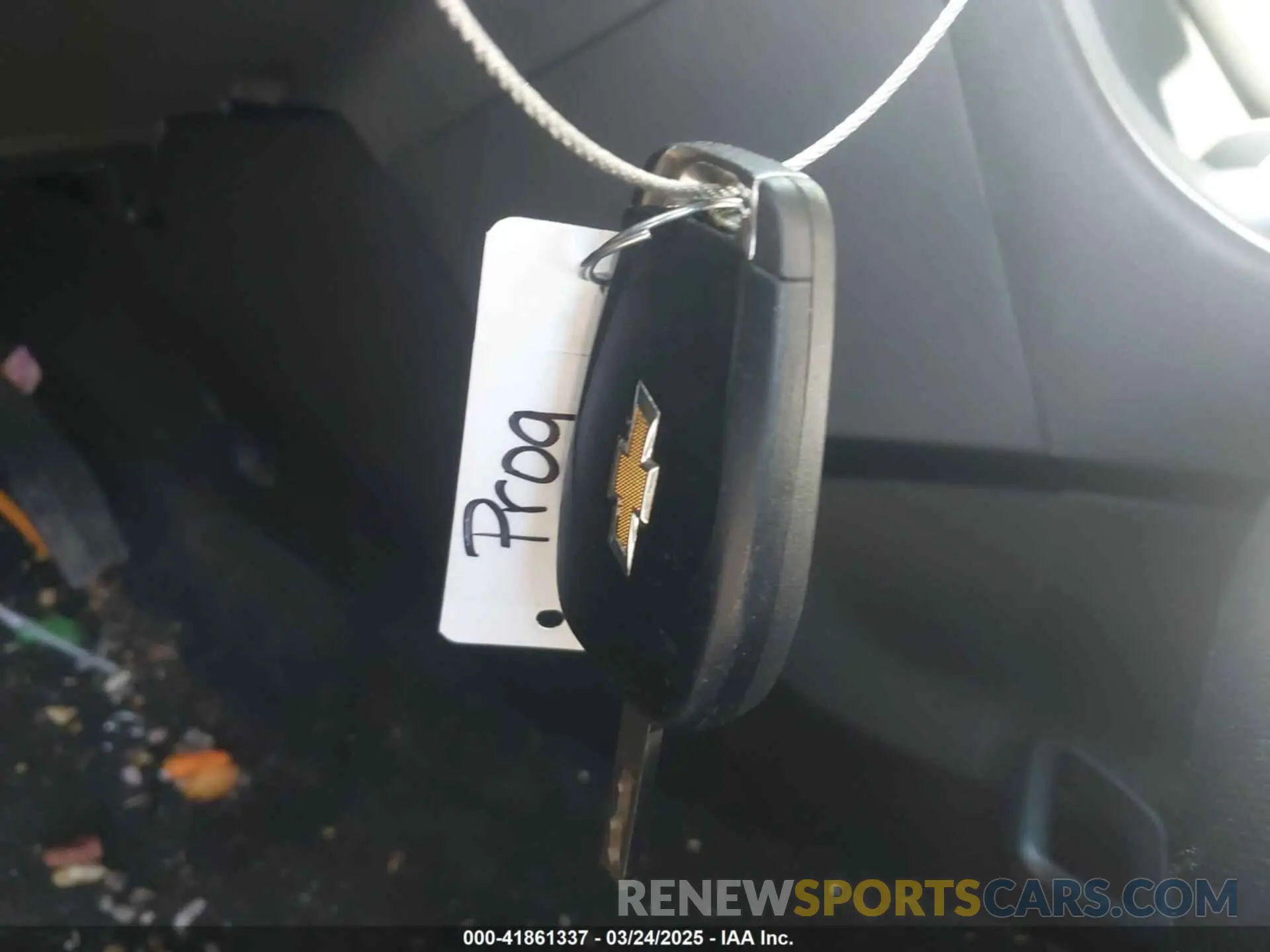 11 Photograph of a damaged car KL7CJPSM4MB364271 CHEVROLET TRAX 2021