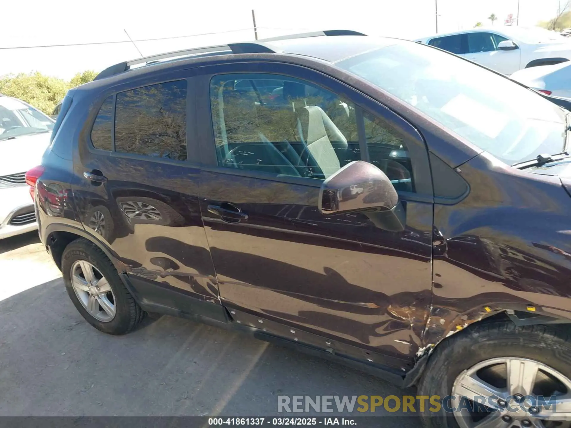 13 Photograph of a damaged car KL7CJPSM4MB364271 CHEVROLET TRAX 2021
