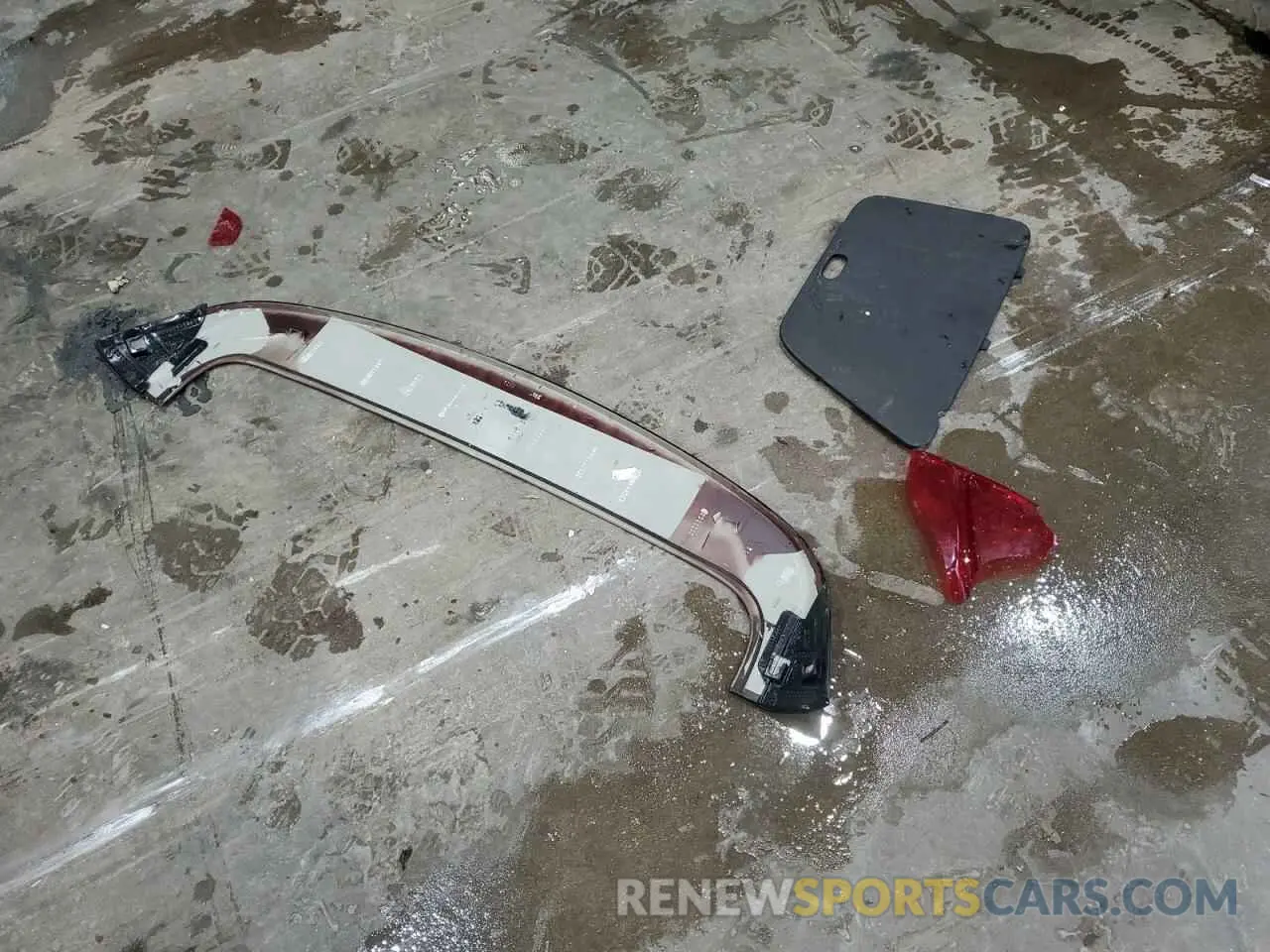 13 Photograph of a damaged car KL7CJPSM6MB363381 CHEVROLET TRAX 2021