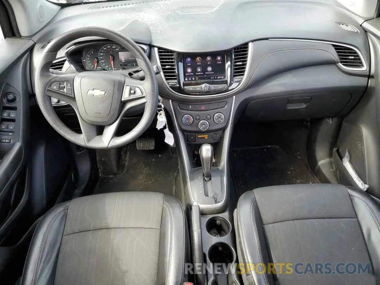 8 Photograph of a damaged car KL7CJPSM6MB372971 CHEVROLET TRAX 2021