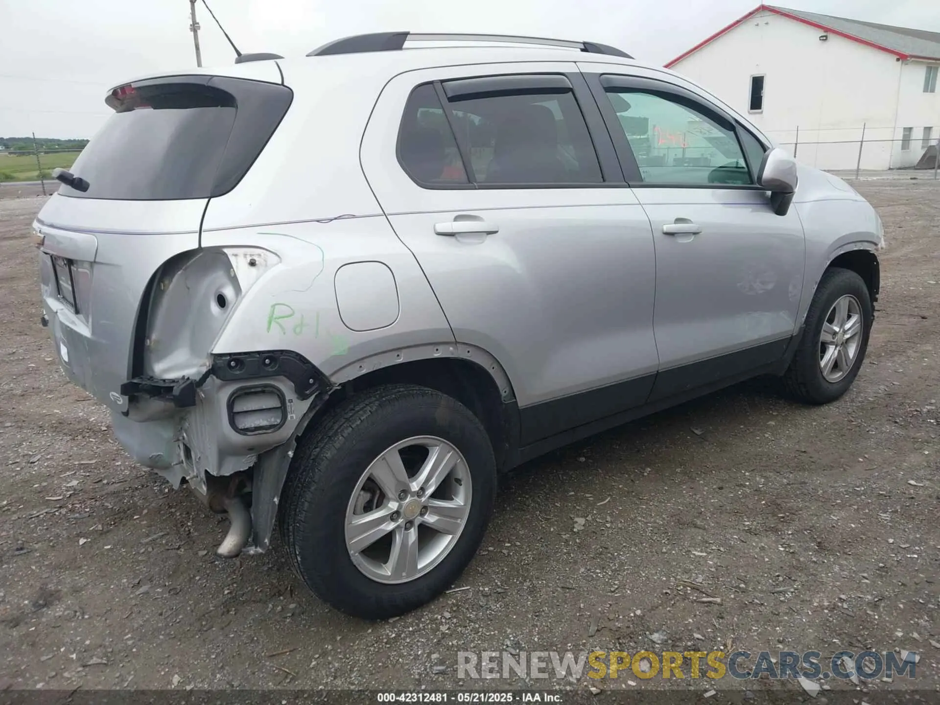 4 Photograph of a damaged car KL7CJPSM9MB362368 CHEVROLET TRAX 2021