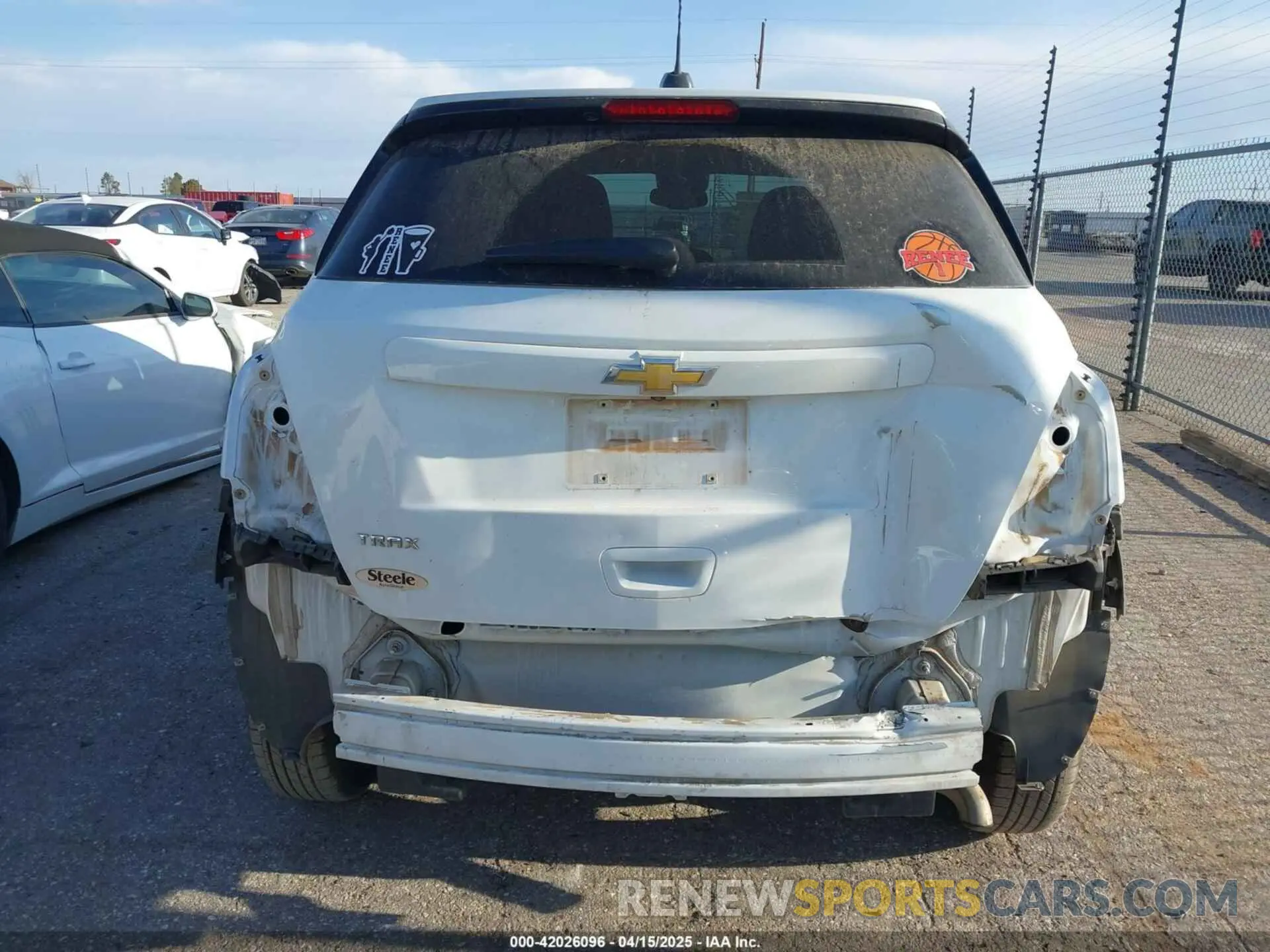 17 Photograph of a damaged car KL7CJKSM0NB535344 CHEVROLET TRAX 2022