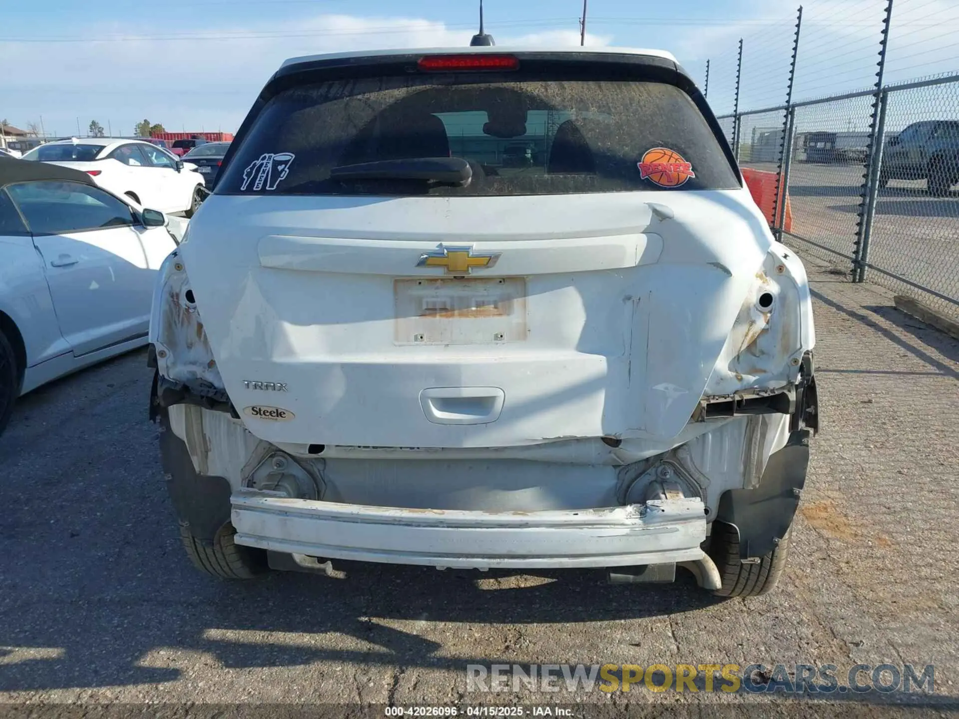 6 Photograph of a damaged car KL7CJKSM0NB535344 CHEVROLET TRAX 2022