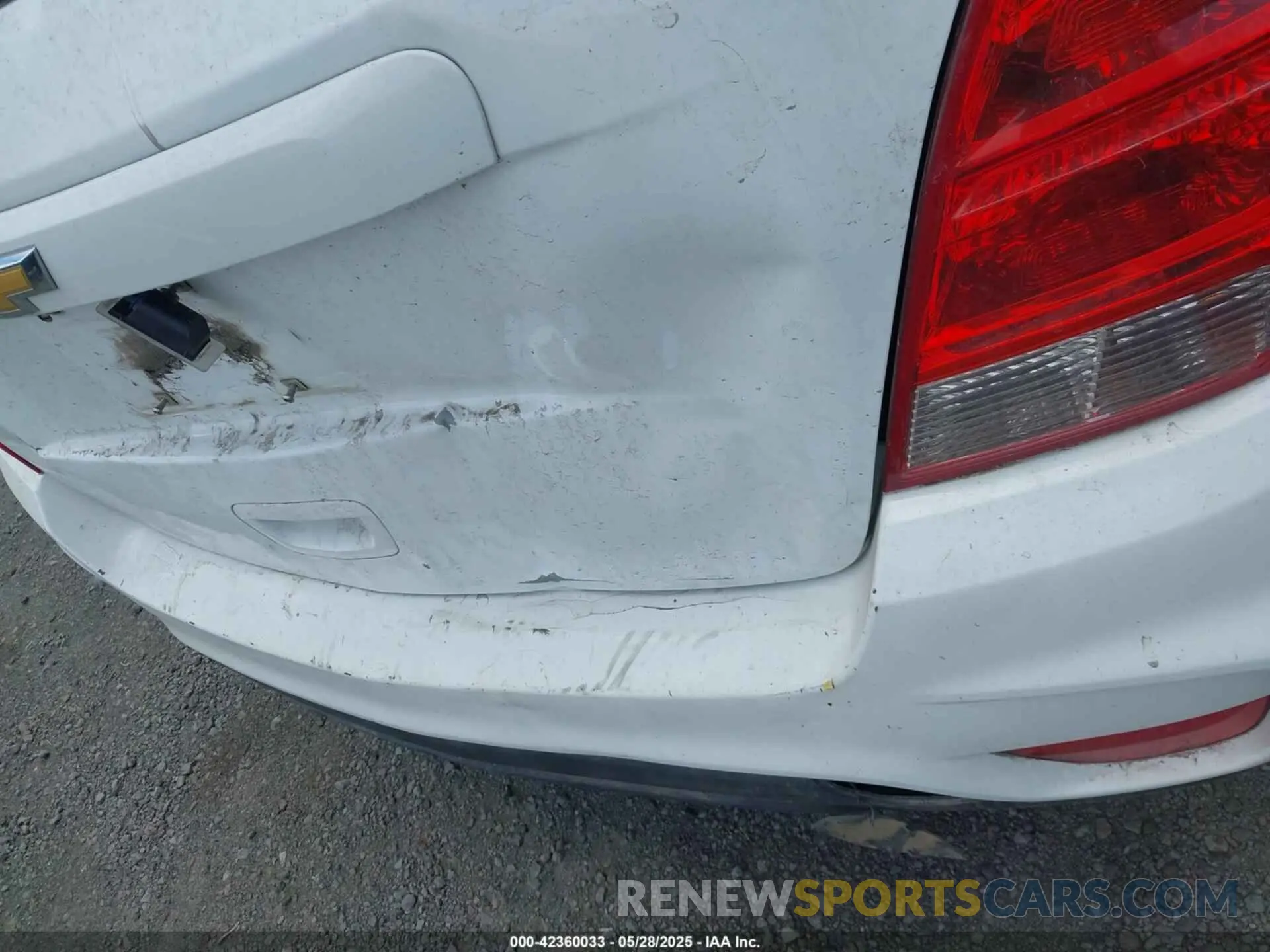 17 Photograph of a damaged car KL7CJKSM3NB524872 CHEVROLET TRAX 2022