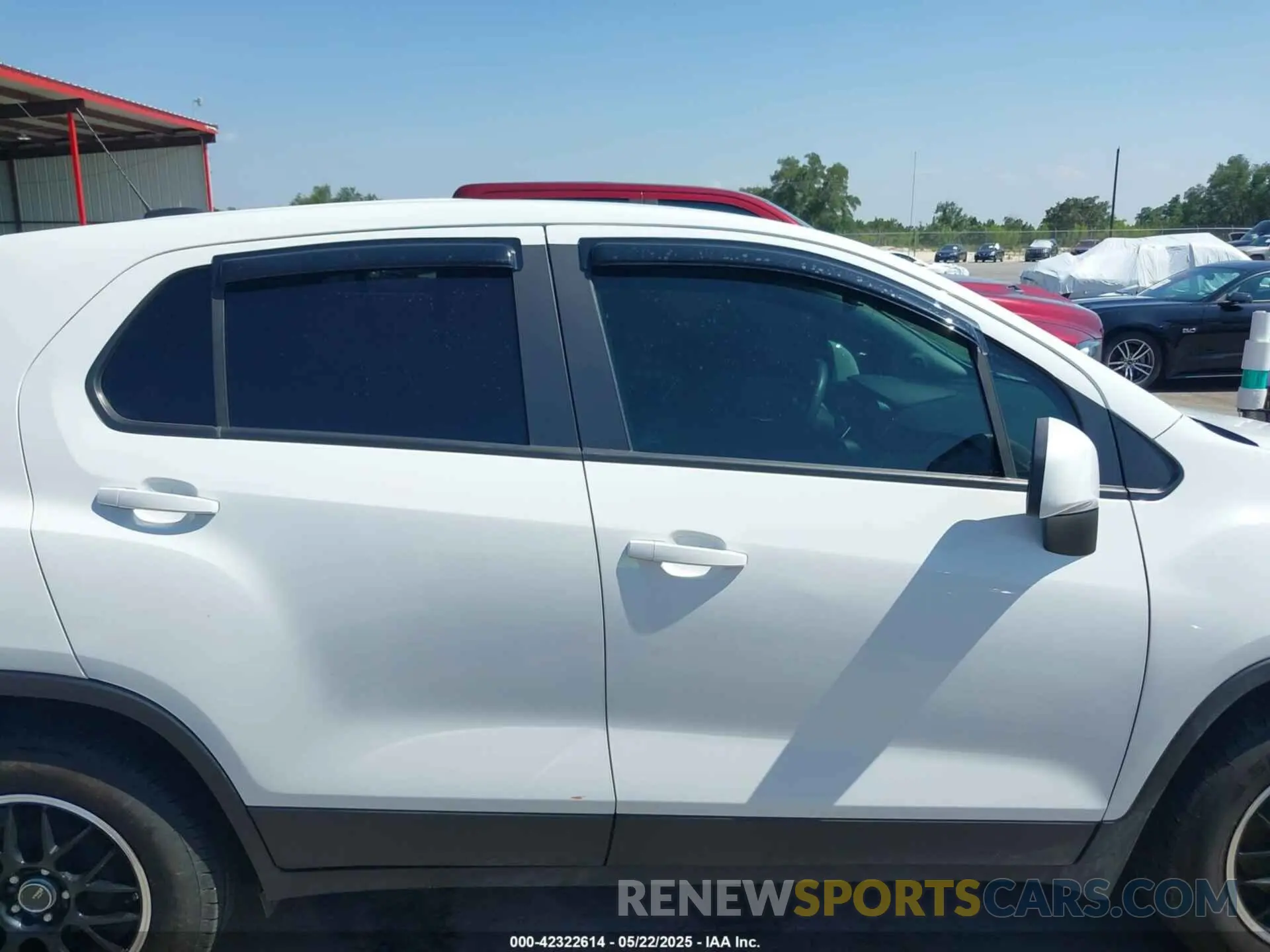 13 Photograph of a damaged car KL7CJKSM7NB548690 CHEVROLET TRAX 2022