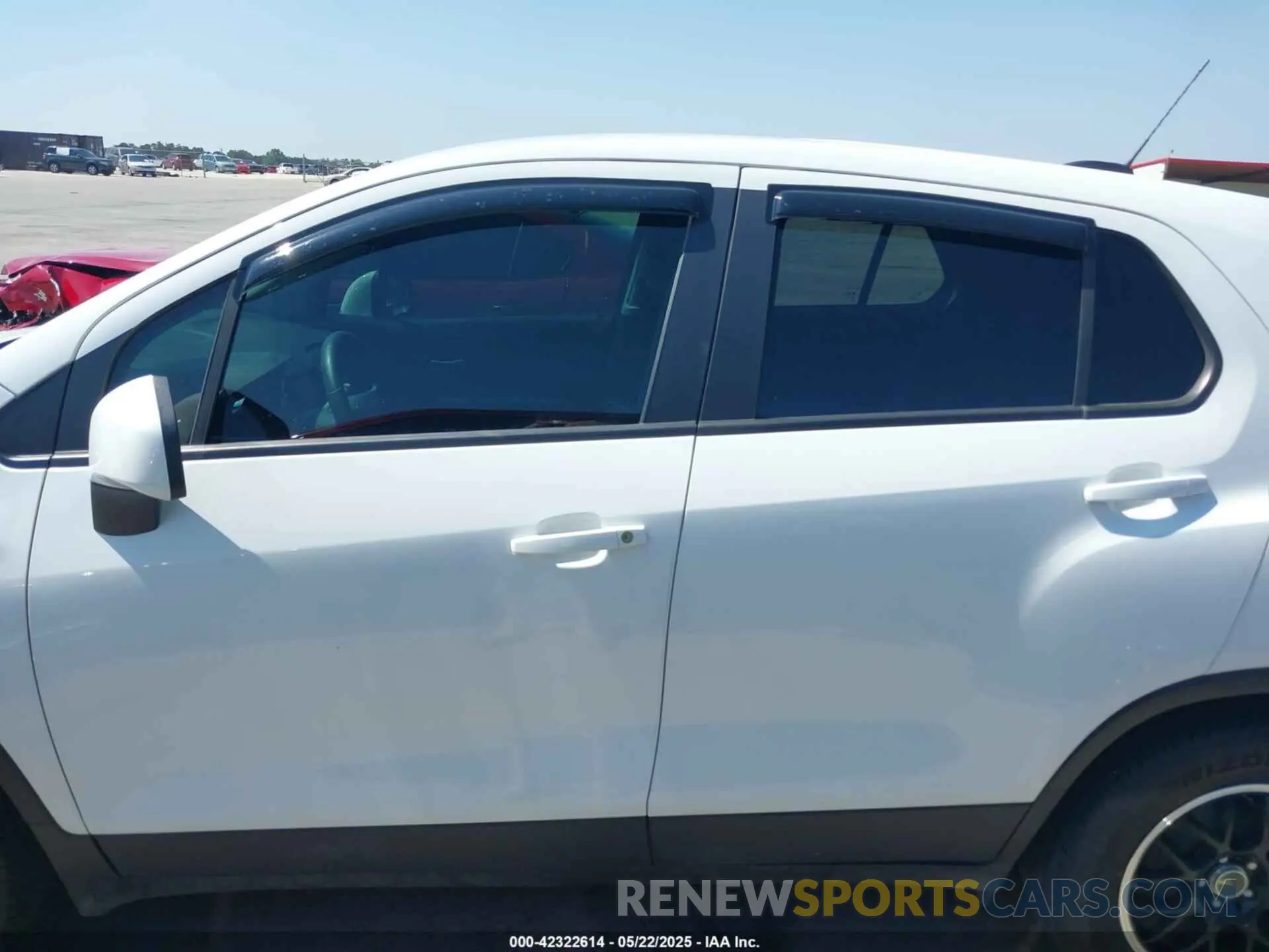 14 Photograph of a damaged car KL7CJKSM7NB548690 CHEVROLET TRAX 2022