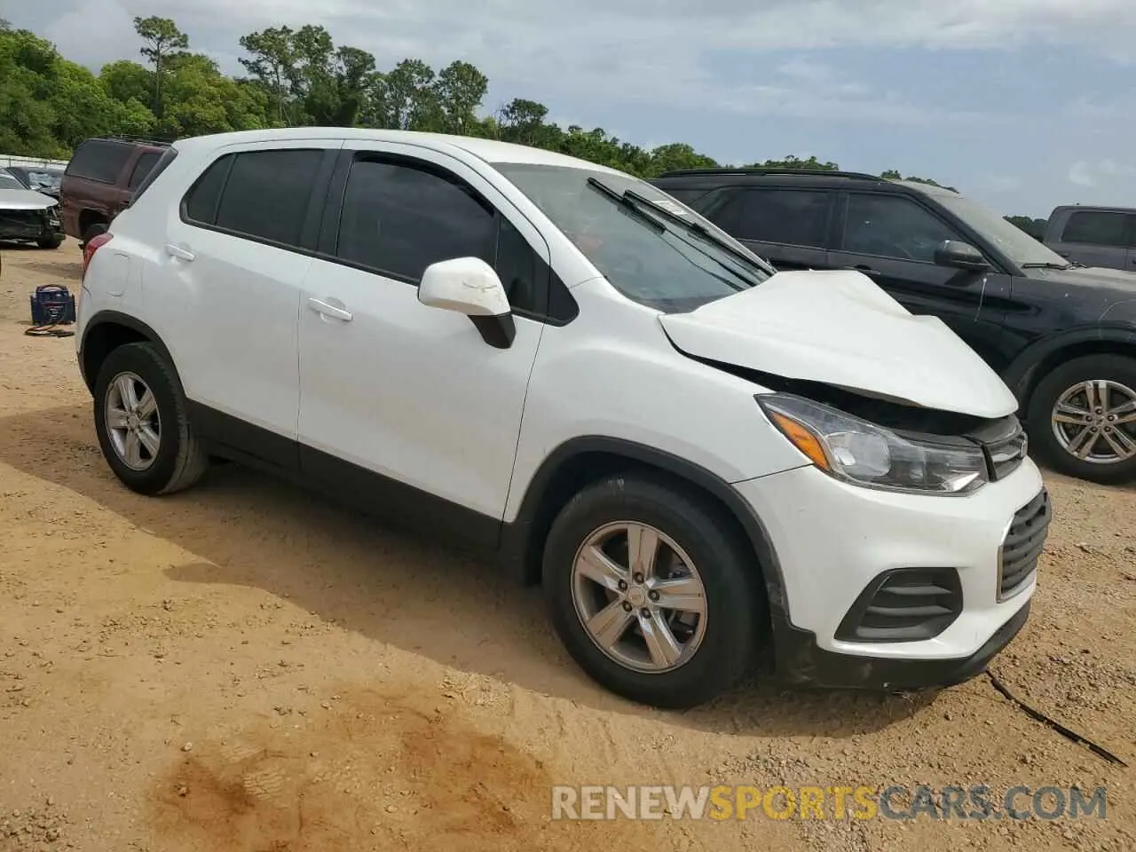 4 Photograph of a damaged car KL7CJKSM7NB549709 CHEVROLET TRAX 2022
