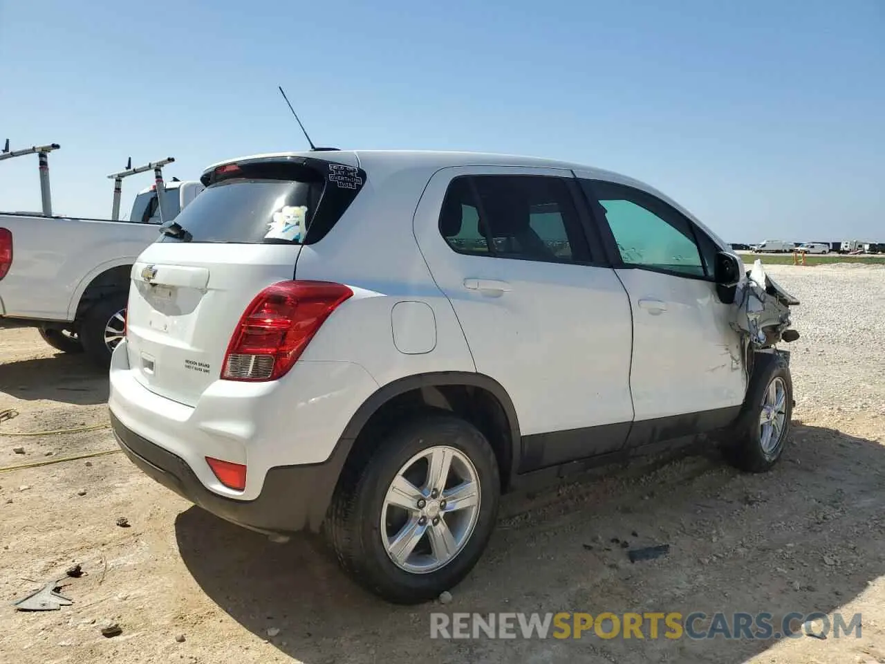 3 Photograph of a damaged car KL7CJKSM8NB524737 CHEVROLET TRAX 2022