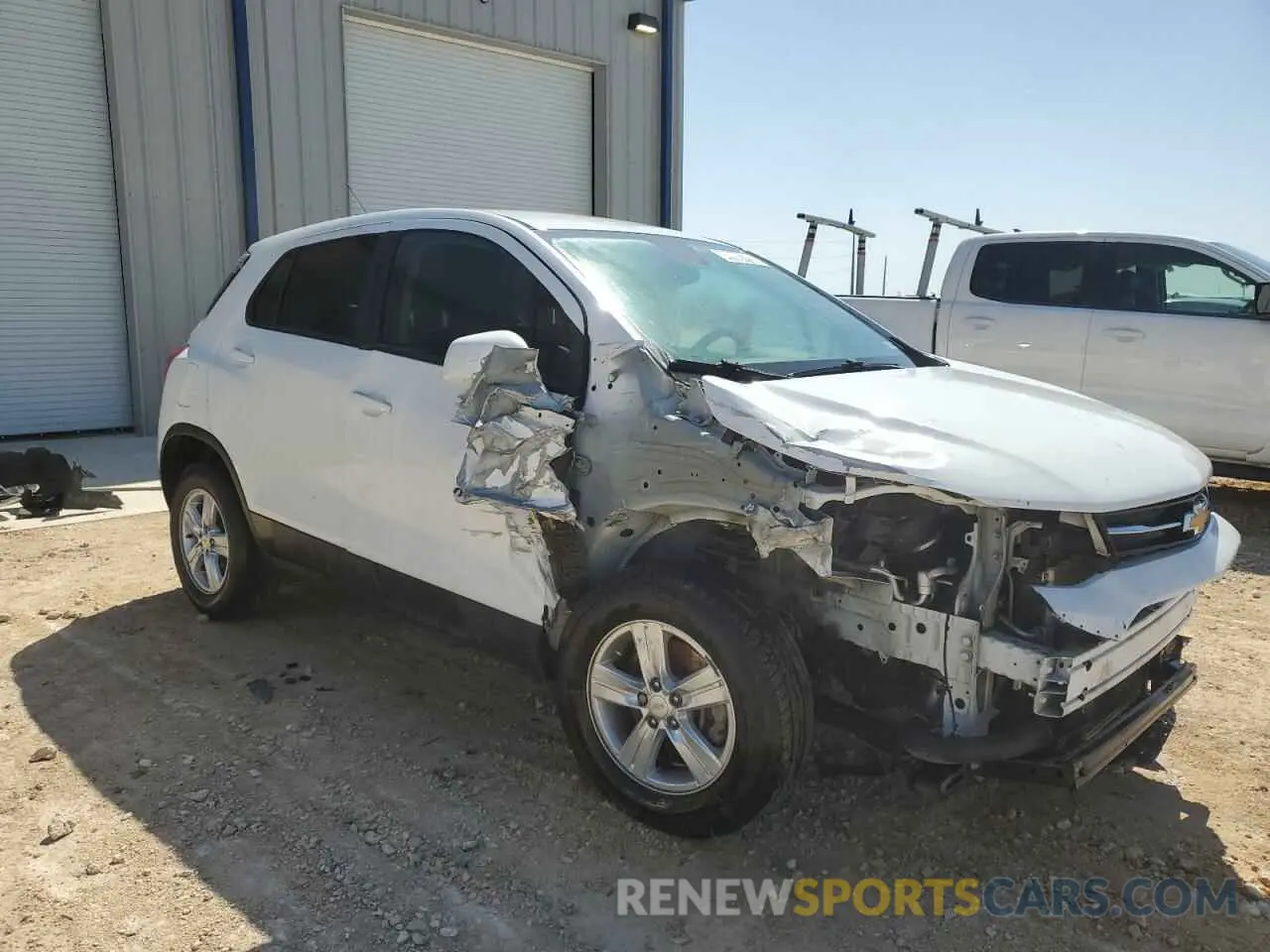 4 Photograph of a damaged car KL7CJKSM8NB524737 CHEVROLET TRAX 2022