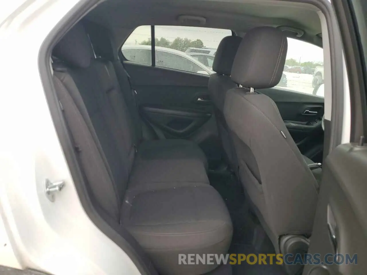 10 Photograph of a damaged car KL7CJKSM9NB549064 CHEVROLET TRAX 2022